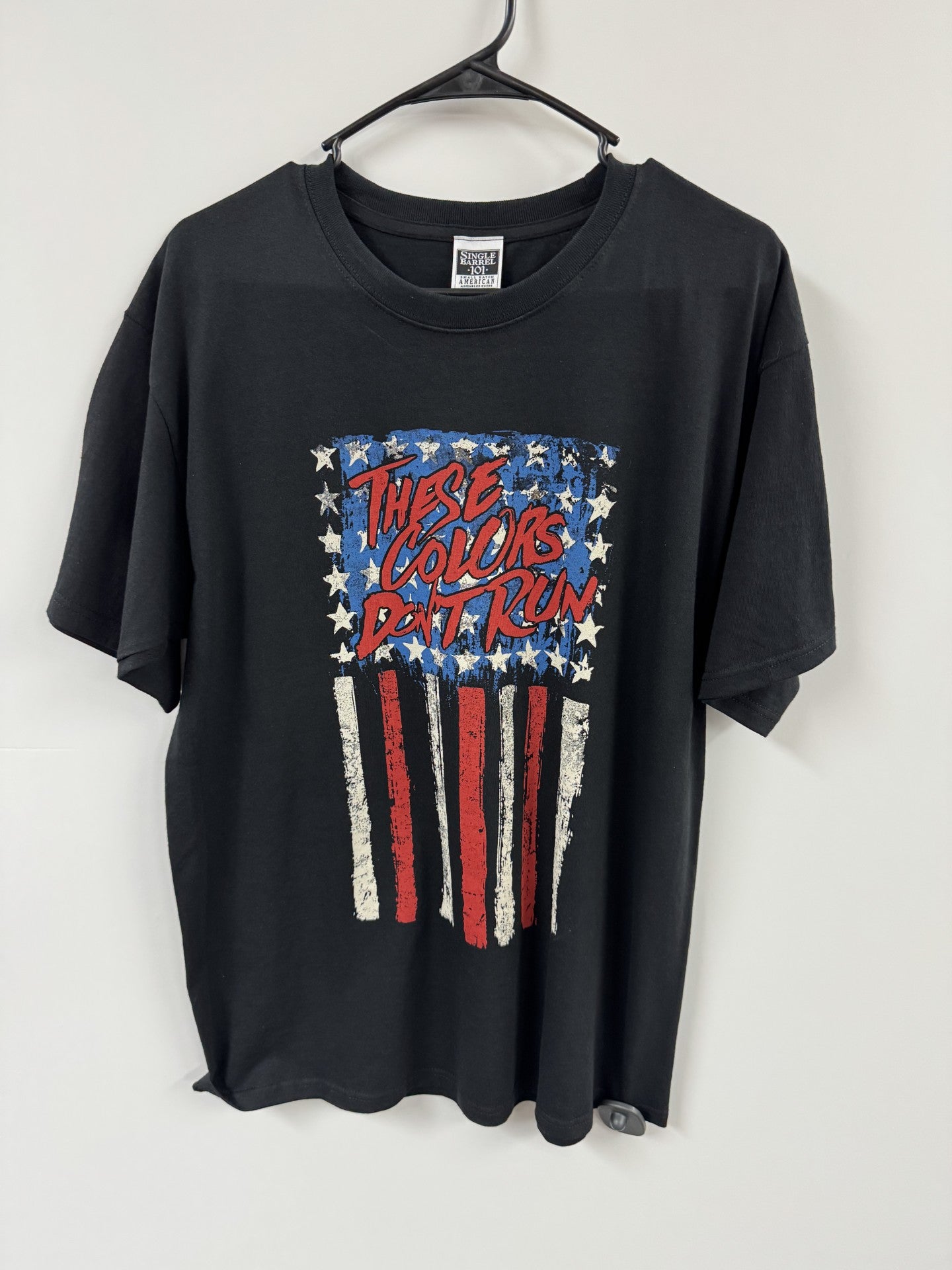 Colors Don't Run Men's Short Sleeve Graphic T-Shirt - Patriotic American Flag Design Casual Tee for Everyday Wear & Outdoor Activities