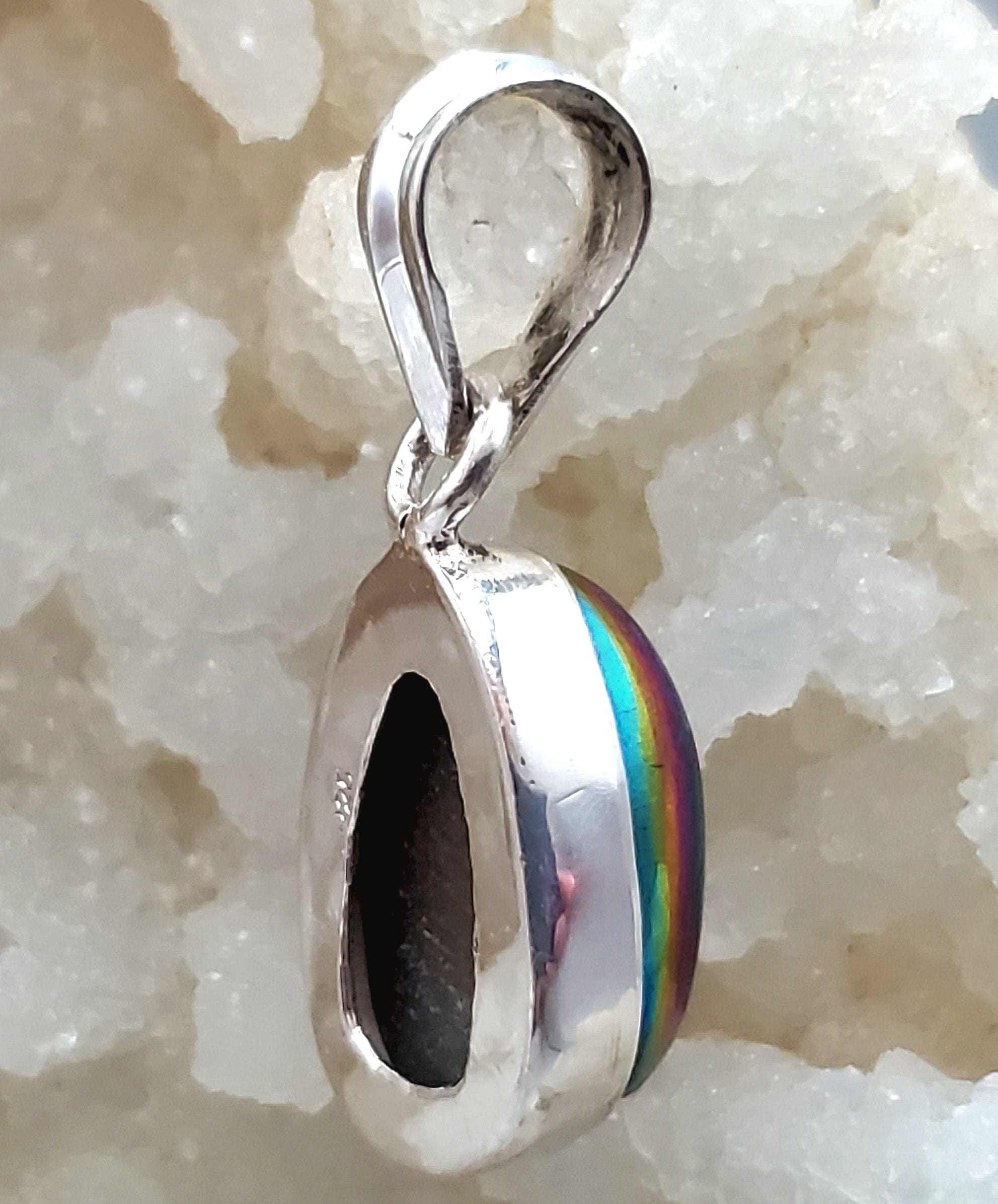Aura Druzy Pendant Necklace - Natural Stone Crystal Jewelry for Women - Perfect for Boho Style, Meditation & Spiritual Healing