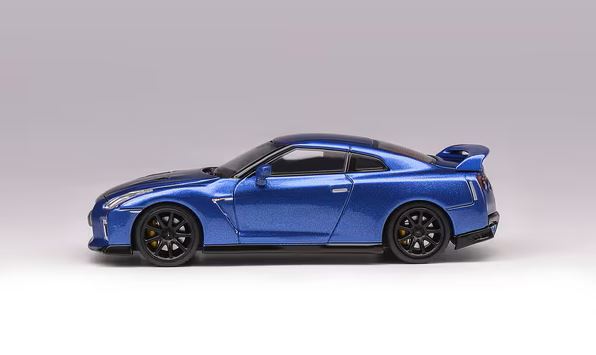 MotorHelix 1:64 Scale Diecast Nissan GT-R R35 Track Edition Model Car - Bayside Blue Color - Perfect for Collectors, Display, and Racing Enthusiasts