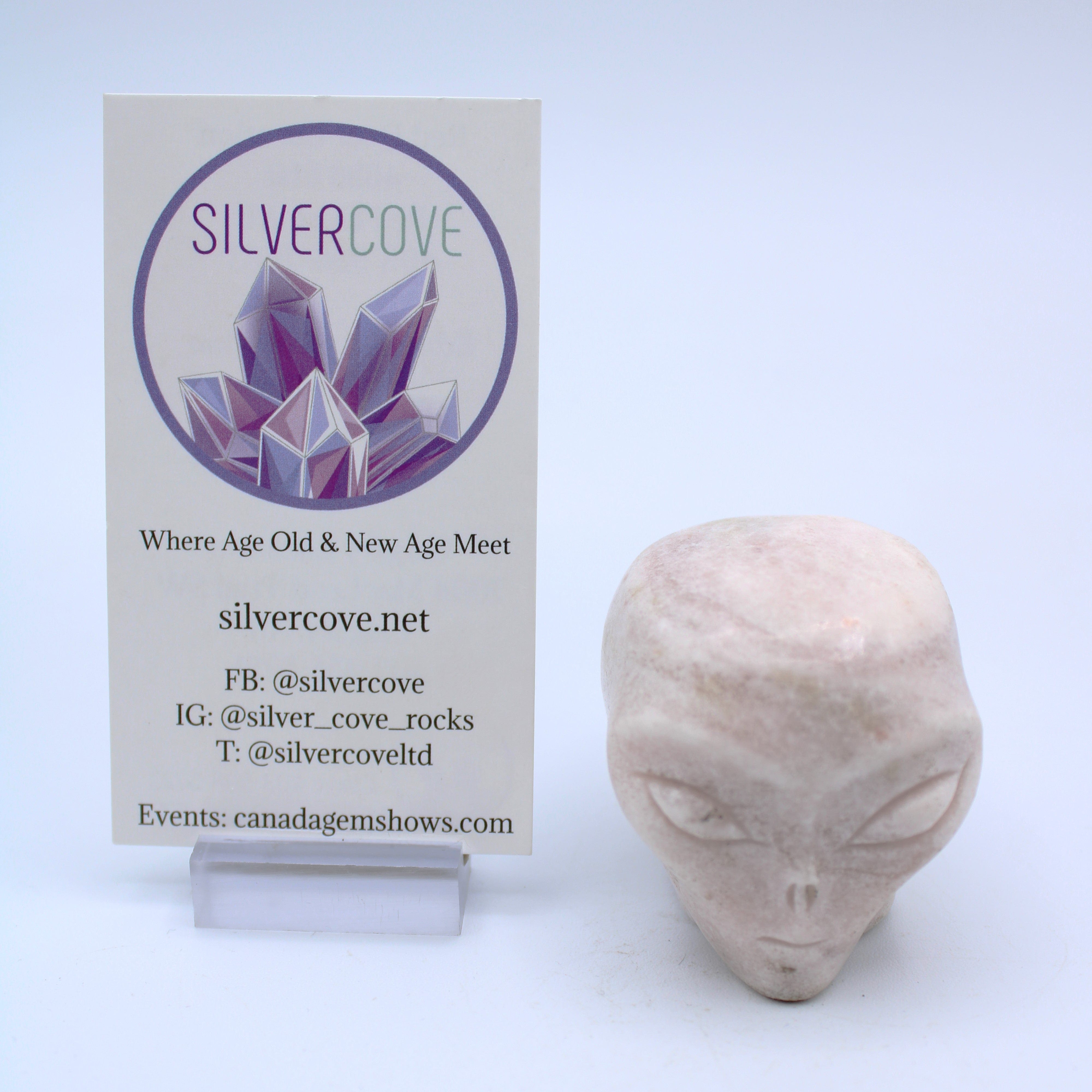 Calcite Alien Head Sculpture - Unique Home Decor & Collectible Art Piece for Sci-Fi Fans & Gift Ideas