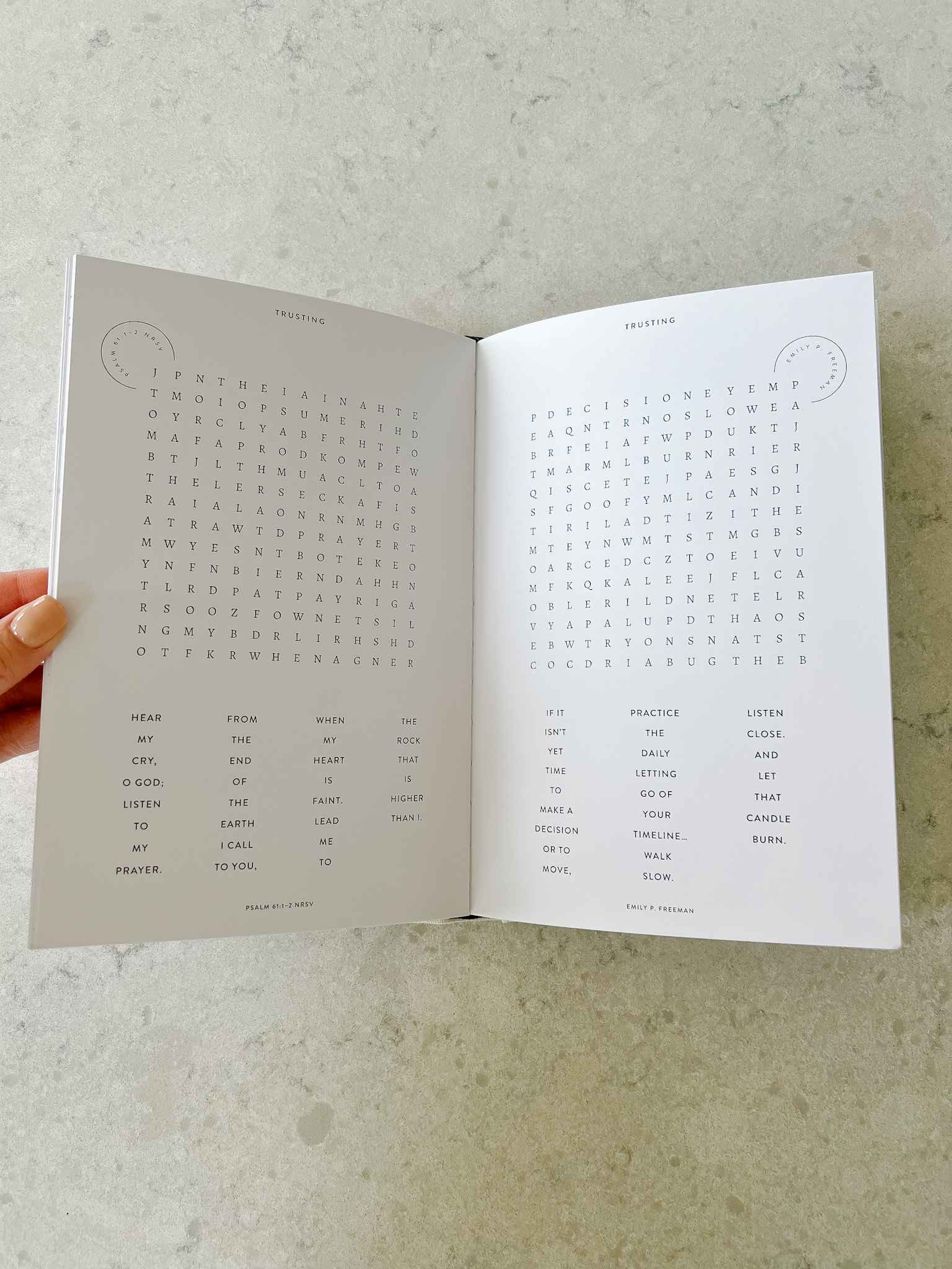 The Wordsearch Book: Becoming - Fun & Challenging Word Search Puzzles for Adults & Teens - Perfect for Relaxation, Travel & Brain Training