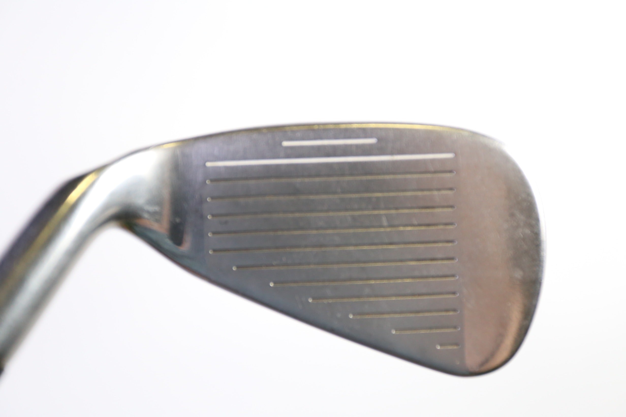 Used Callaway RAZR X HL 6 Iron Right Handed Regular Flex Golf Club - Perfect for Mid-Handicap Players & Driving Range Practice