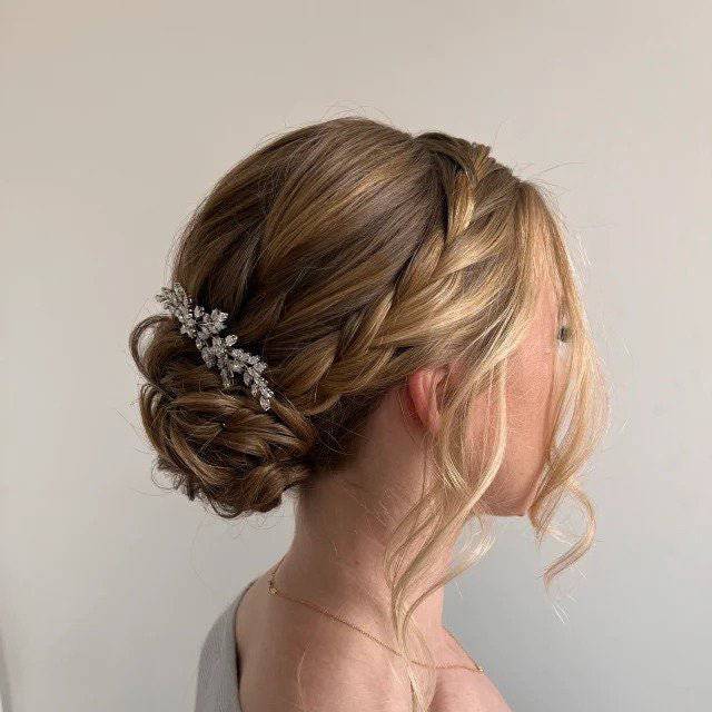 Elegant Cubic Zirconia Diamond Vine Leaves Bridal Hair Comb - Wedding Hair Accessory for Bride, Bridesmaids & Special Occasions | Perfect for Bridal Shower, Engagement Party & Formal Events