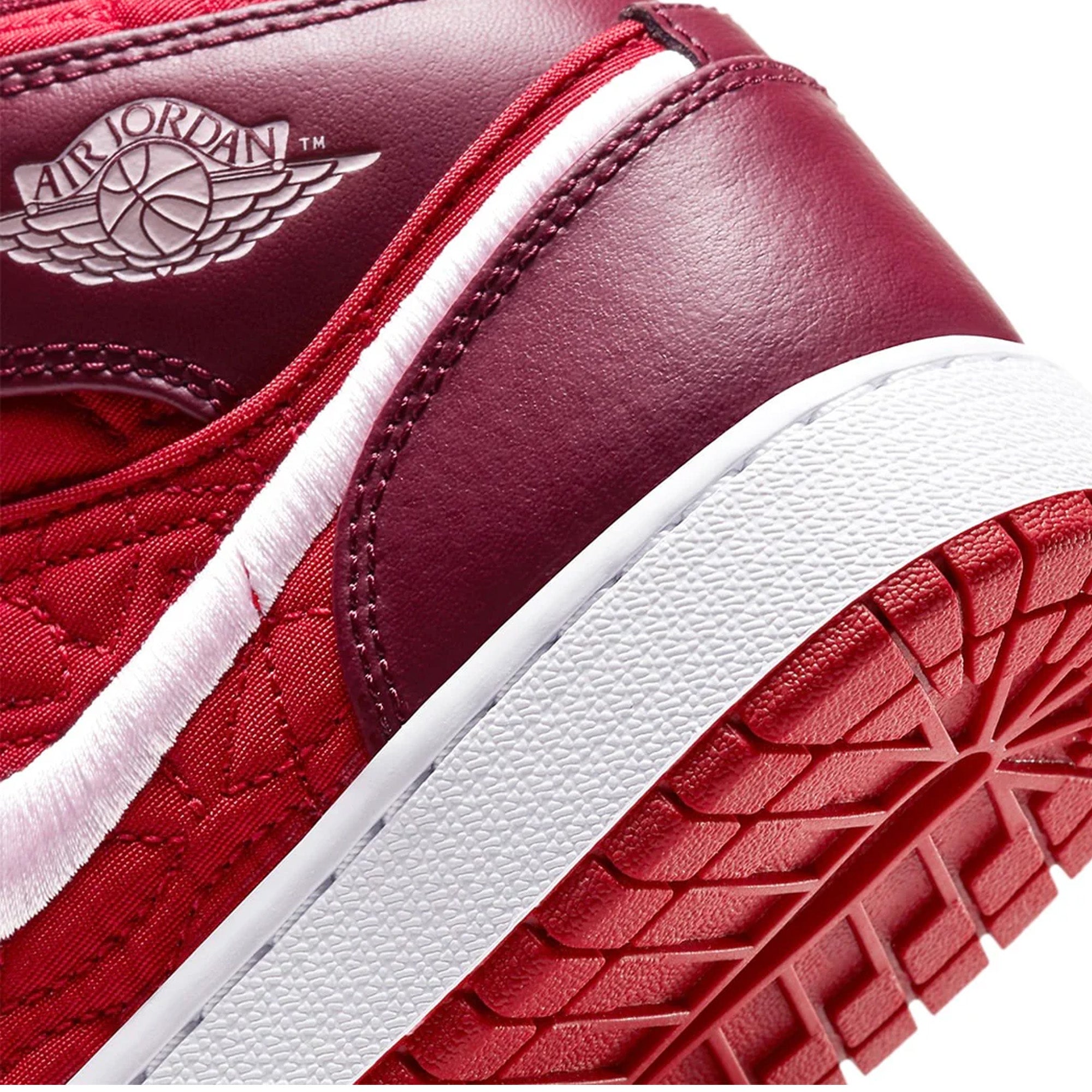 Air Jordan 1 Mid 'Red Quilt' GS Basketball Shoes for Girls - Stylish Sneakers for School, Sports & Casual Wear