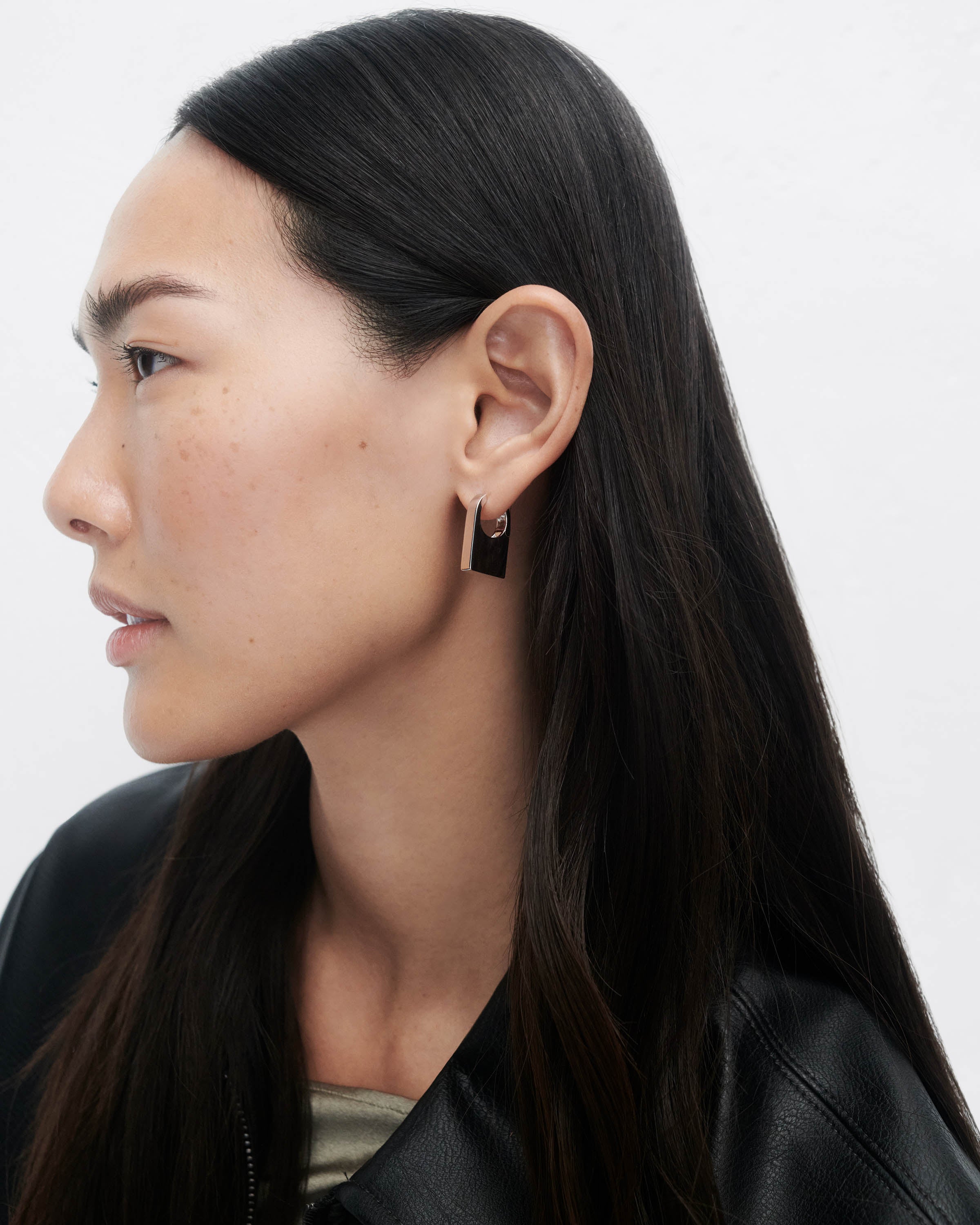 Chicago Silver Hoops Earrings for Women - 925 Sterling Silver Minimalist Hoop Earrings for Everyday Wear | Perfect for Work, Parties & Gifting