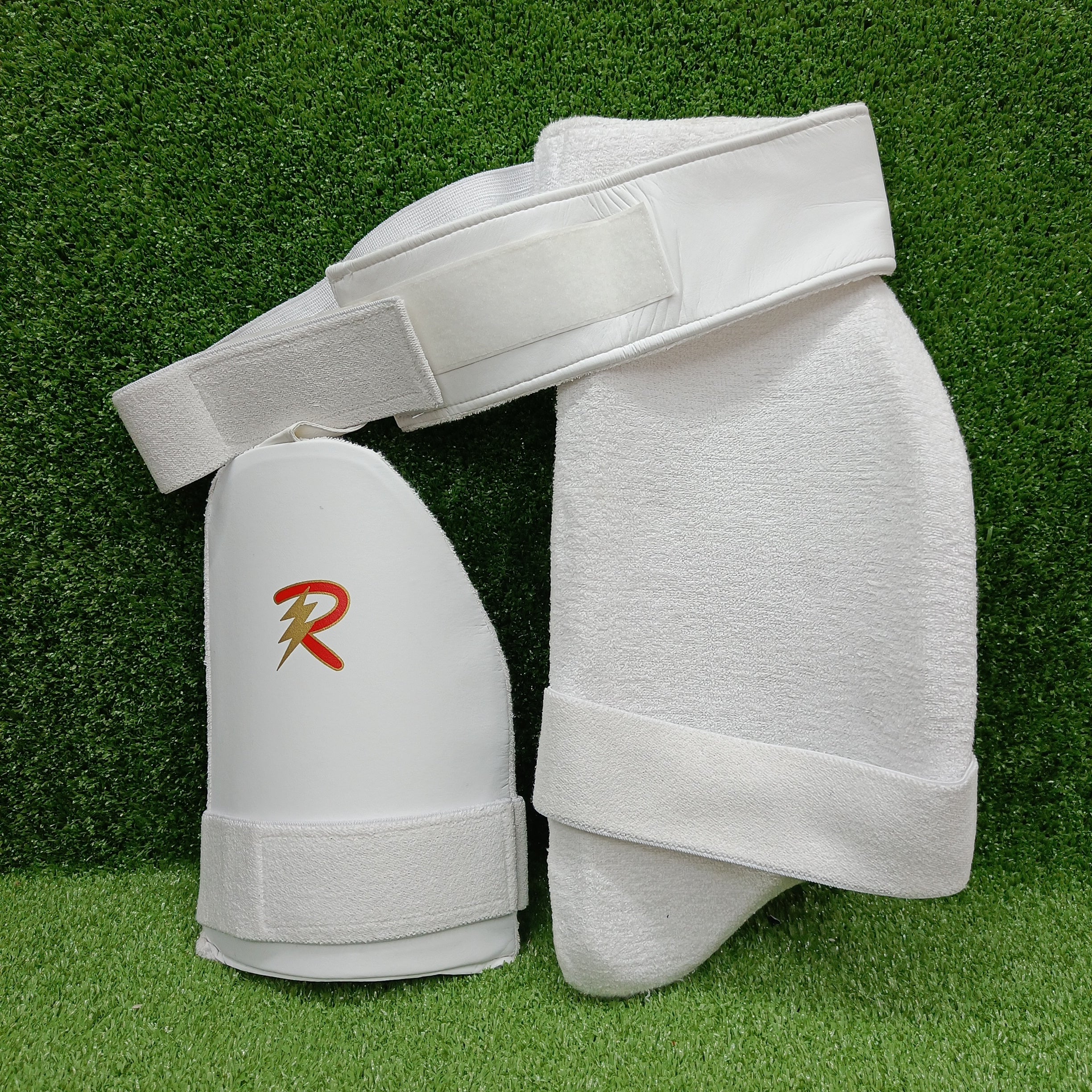 Raydn Thigh Guard for Adults - Protective Gear for Sports & Fitness - Perfect for Running, Cycling & Workouts