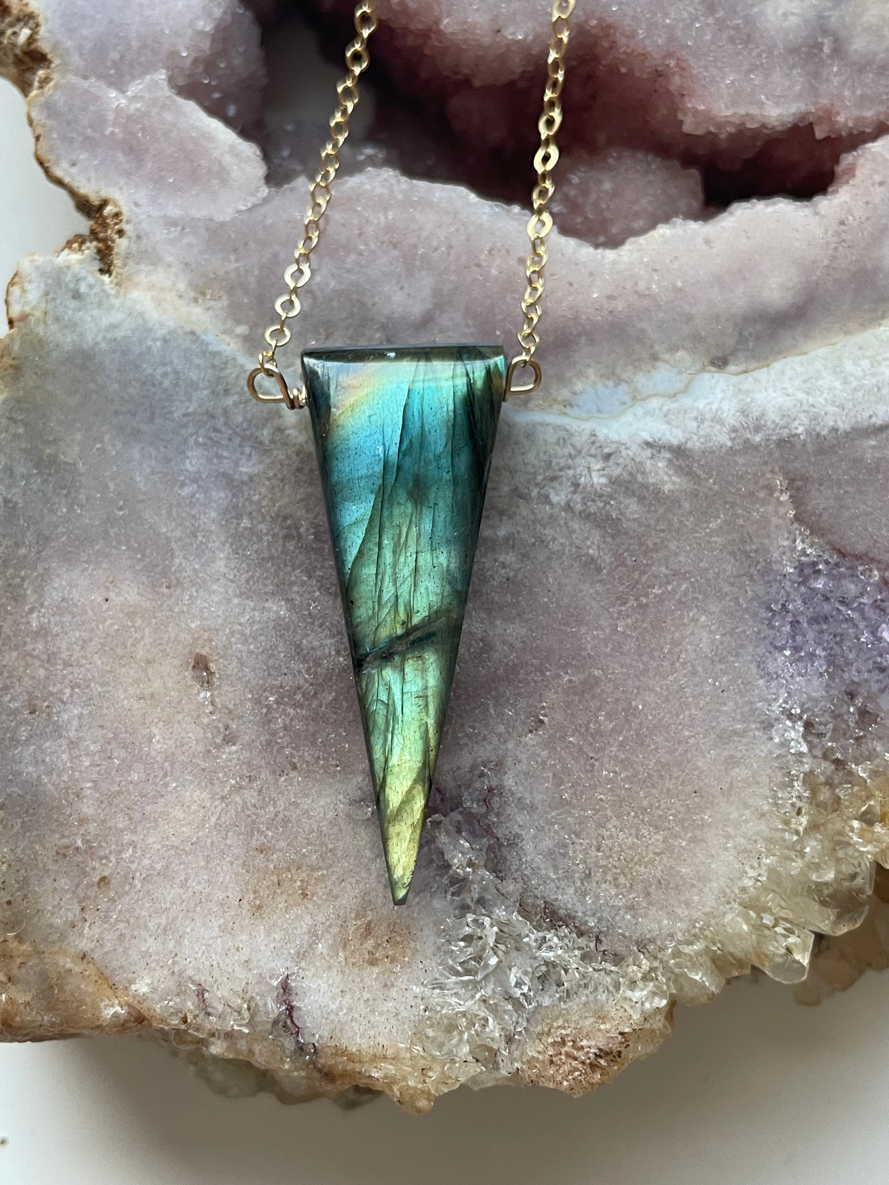 Labradorite Dagger Point Necklace - 18