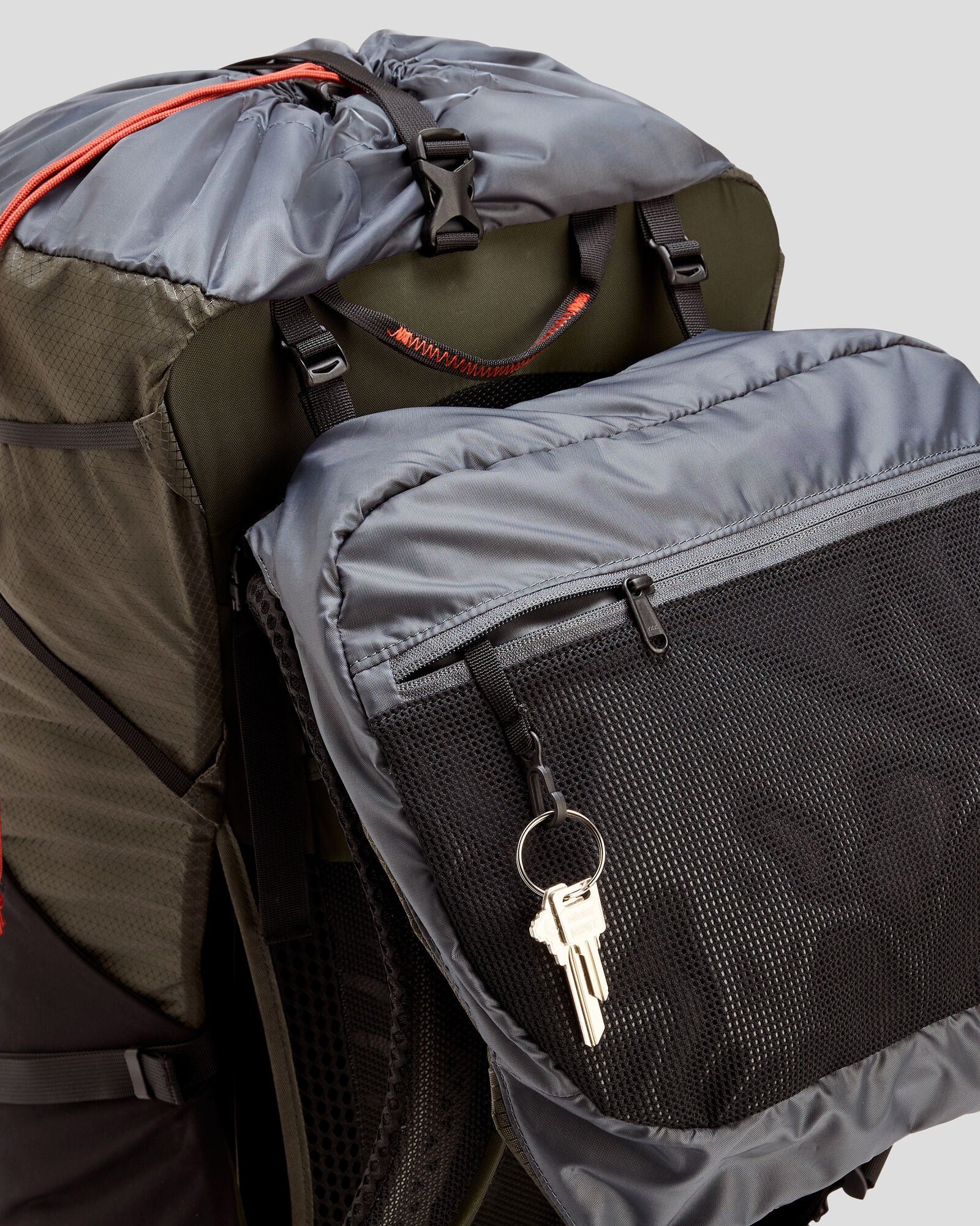 Valorous Pack 58L Dark Moss - Lightweight Hiking Backpack for Outdoor Camping & Travel Adventures