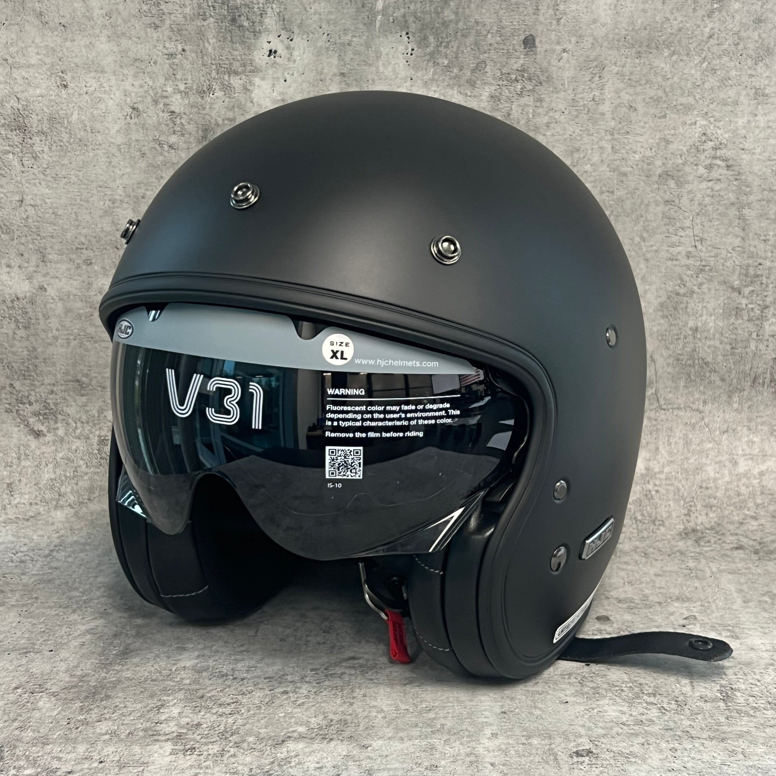HJC V31 Motorcycle Helmet - XLarge Size - Clearance Sale - Perfect for Street Riding & Racing