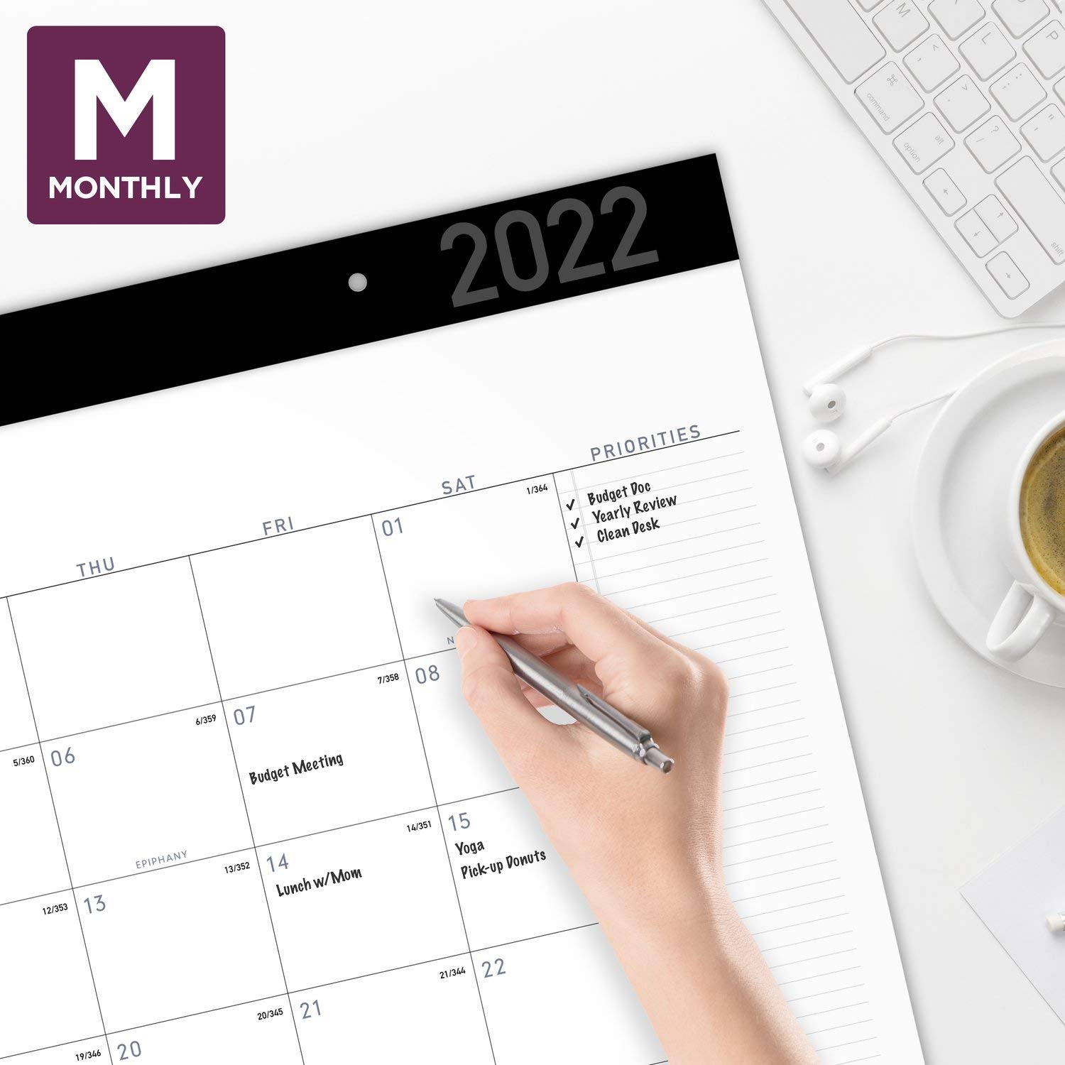 2022 AT-A-GLANCE Monthly Desk Calendar - 21.75