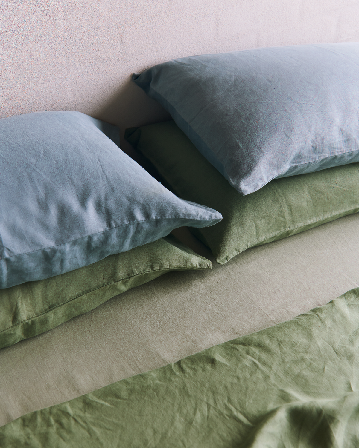 Lagoon, Pistachio & Sage Bedding Set - Soft & Breathable Comforter, Sheets & Pillowcases - Perfect for Master Bedroom, Guest Room & Dorm Decor