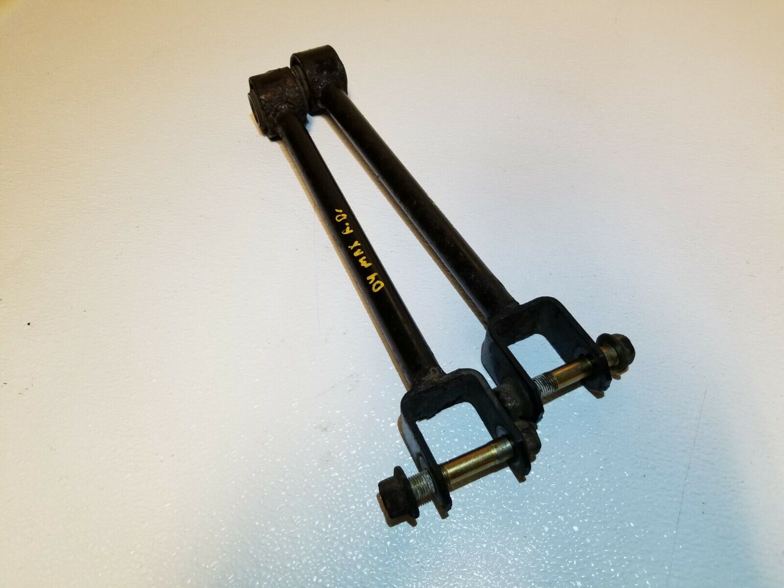 04-08 Nissan Maxima Rear Control Arm Pair - OEM Quality Replacement for 110k Miles - Perfect for Suspension Repair & Smooth Ride Maintenance