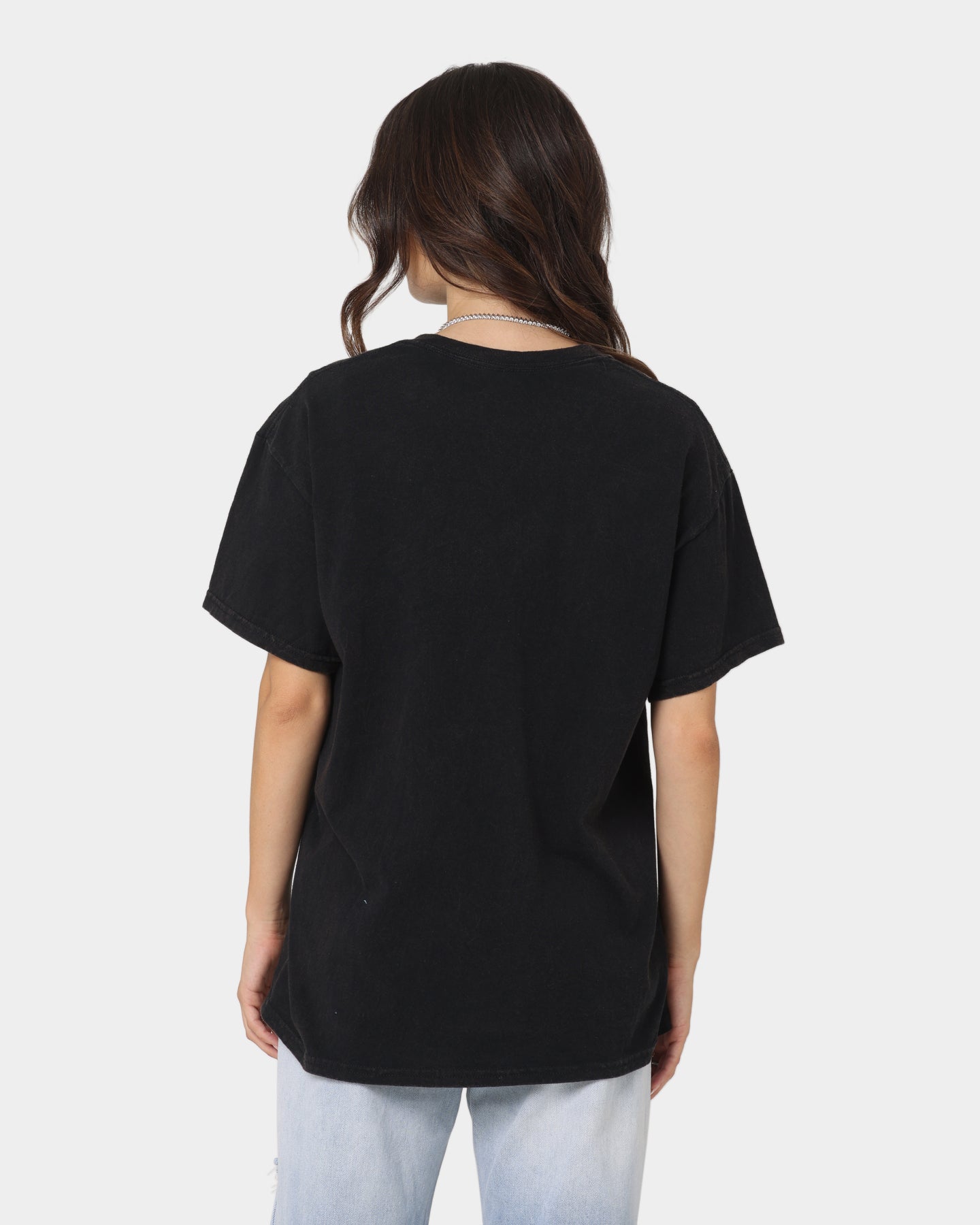 New York Knicks T-Shirt for Men - NBA Basketball Fan Apparel - Black Wash Cotton Tee - Perfect for Game Day, School, and Casual Wear