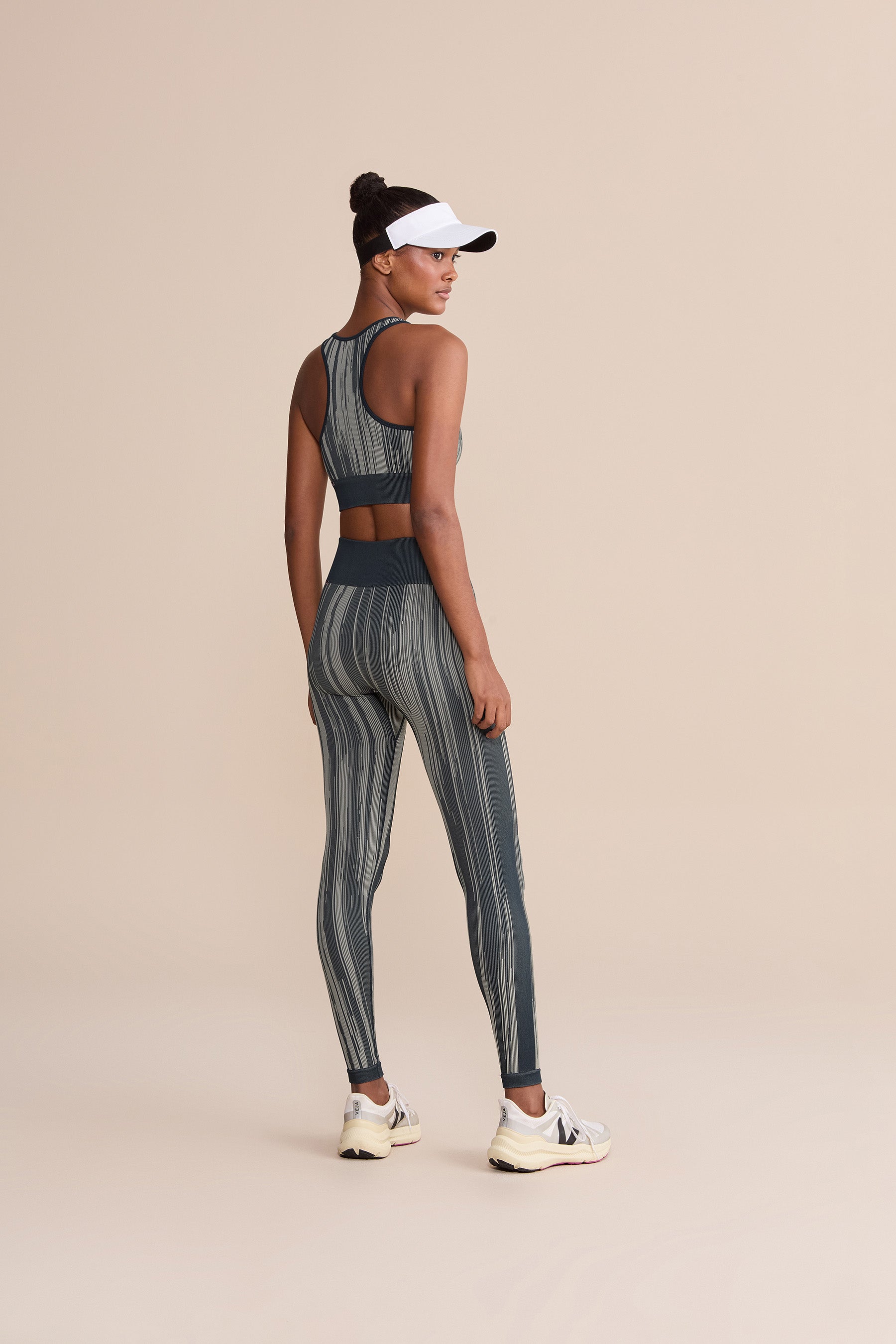 Mix LIVE! Seamless Knit® Sports Bra - High Support Workout Top for Running, Yoga & Gym - Breathable Comfort for Active Women