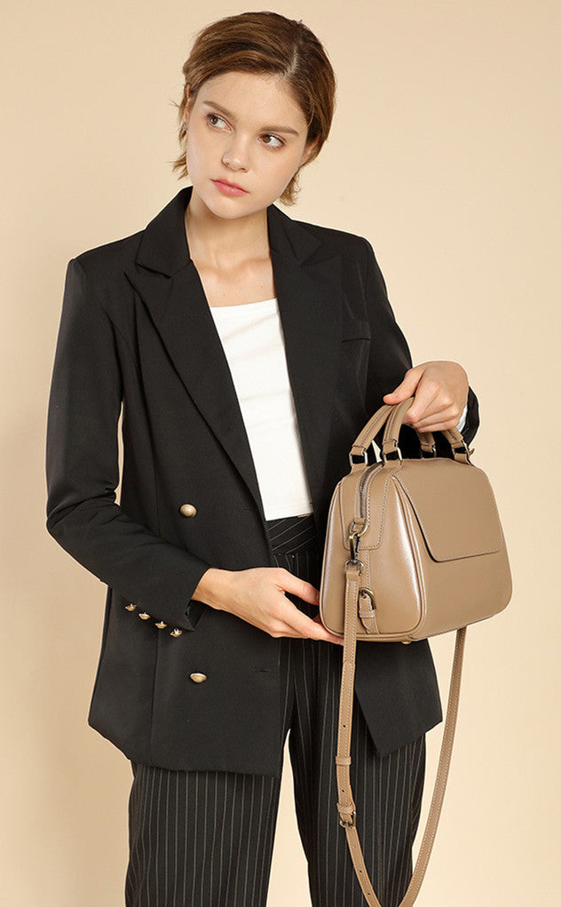 Stylish and Versatile Women's Handbag - Fashionable Crossbody Purse for Work, Travel, and Everyday Use