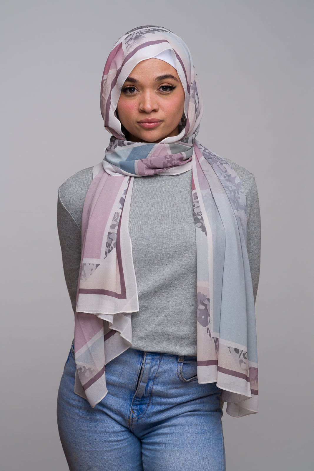 Elegant Parlor Rose Printed Chiffon Hijab Scarf - Lightweight Muslim Headscarf for Women, Perfect for Daily Wear, Prayer, and Special Occasions