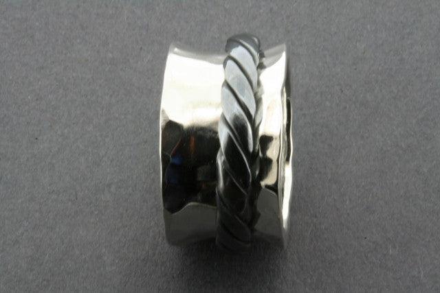 Oxidized Rope Spinner Ring for Men - Battered & Concave Design - Stress Relief & Fidget Toy - Perfect for Anxiety Relief, Meditation, and Focus