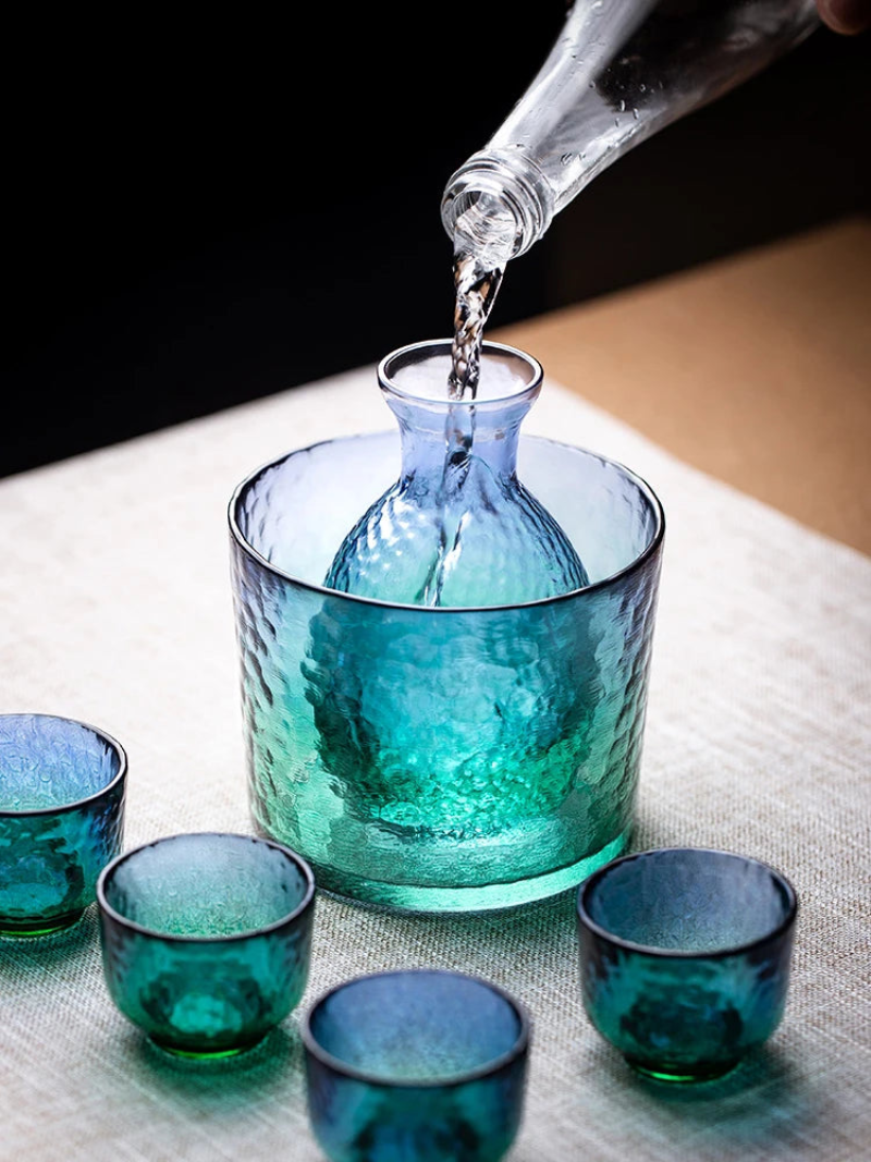 Exquisite Peacock Sake Jug Set - Traditional Japanese Ceramic Sake Set with 2 Cups - Perfect for Sake Tasting, Japanese Tea Ceremony & Home Decor