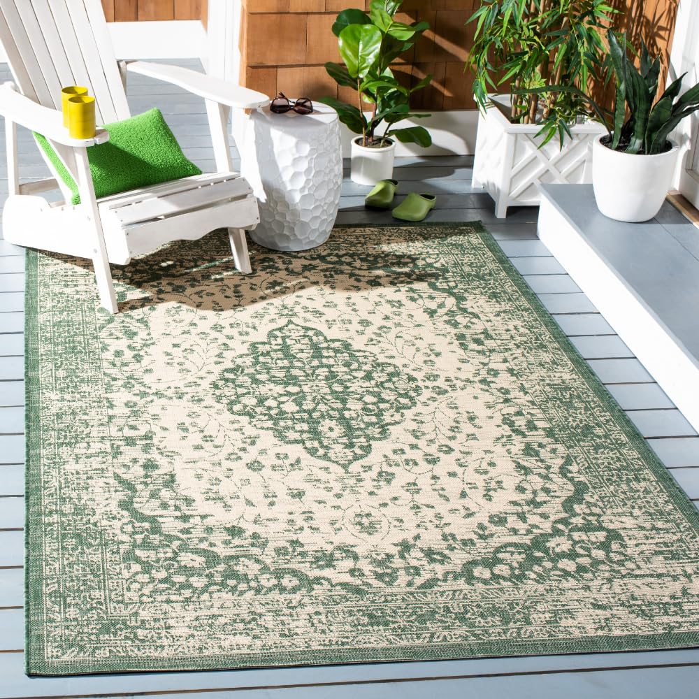 SAFAVIEH Courtyard Collection 5'3