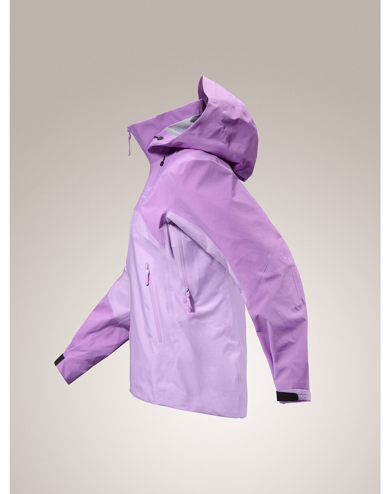 Women's Beta AR Jacket - Lightweight Waterproof Hiking Shell for Outdoor Adventures | Perfect for Trail Running, Camping & Mountain Climbing