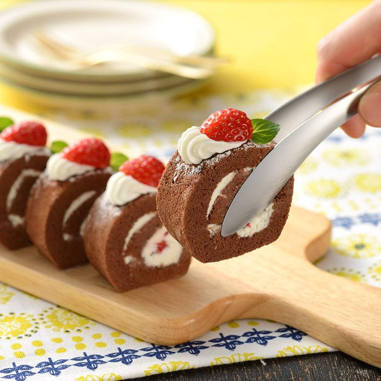 Premium Narrow Fingertip Tongs for Food Toppings & Garnishes - Perfect for Salad Bars, Dessert Decorating & Cocktail Garnishing
