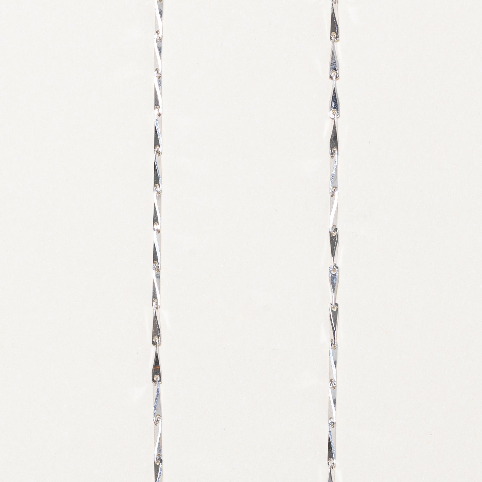18K Italian White Gold Barleycorn Chain Necklace - 1.20mm Thin Delicate Chain - 17.5 Inch Length - Perfect for Layering, Gift Giving & Everyday Elegance