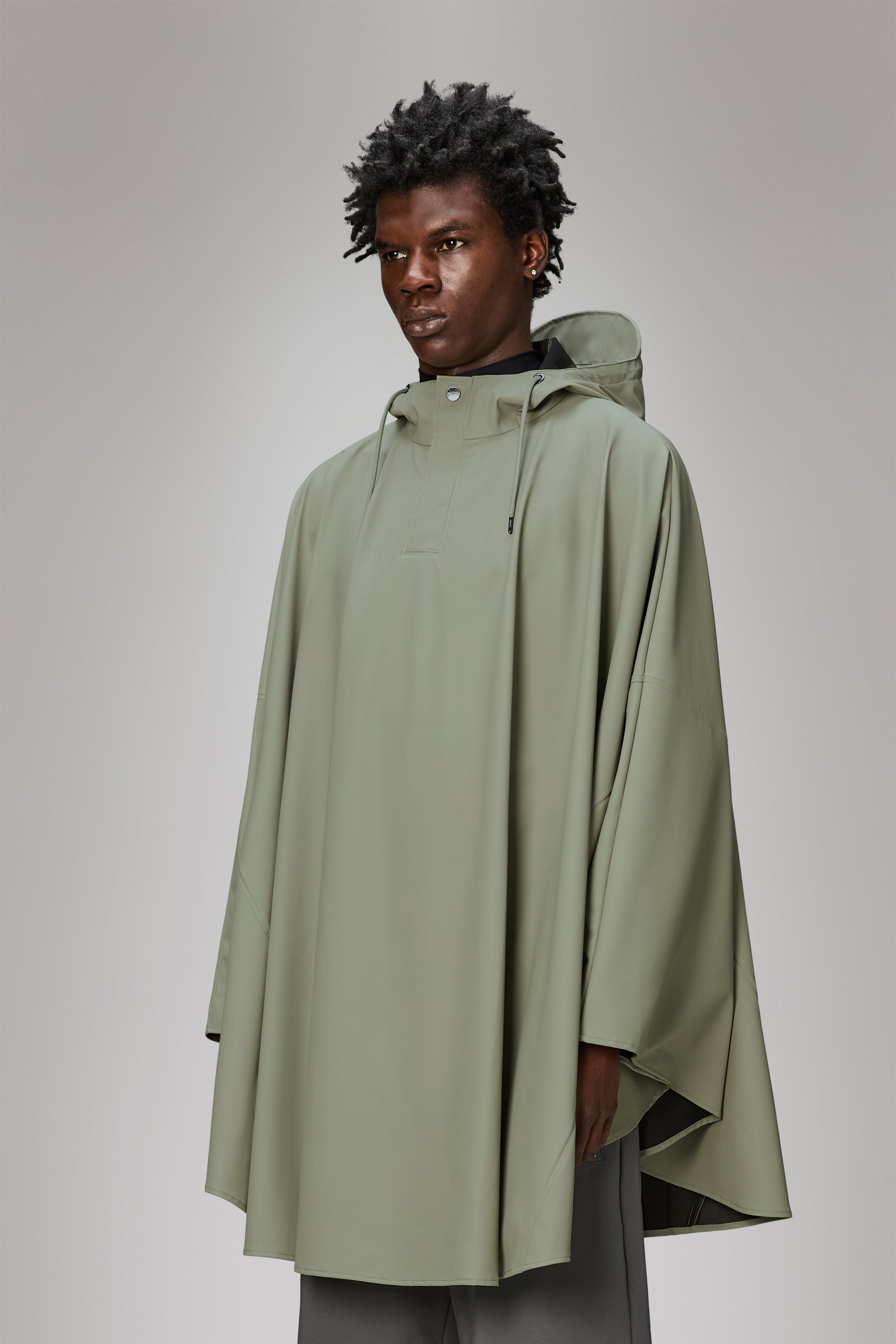 Men's Stylish Cape - Fashionable Outerwear for Winter & Cosplay | Perfect for Halloween, Renaissance Fairs & Themed Parties