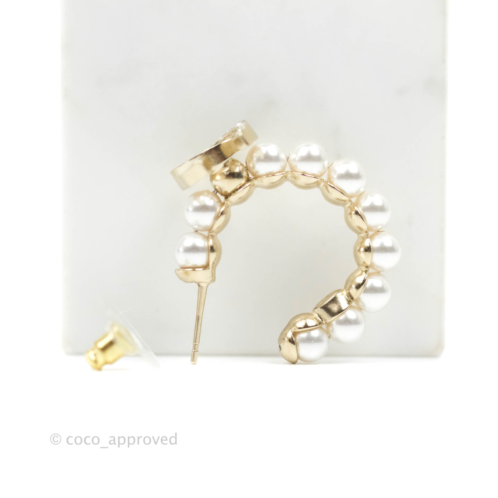 Chanel CC No5 Pearl Hoop Earrings Gold Tone 21S - Luxury Fashion Jewelry for Women, Elegant Pearl Drop Earrings for Parties & Special Occasions