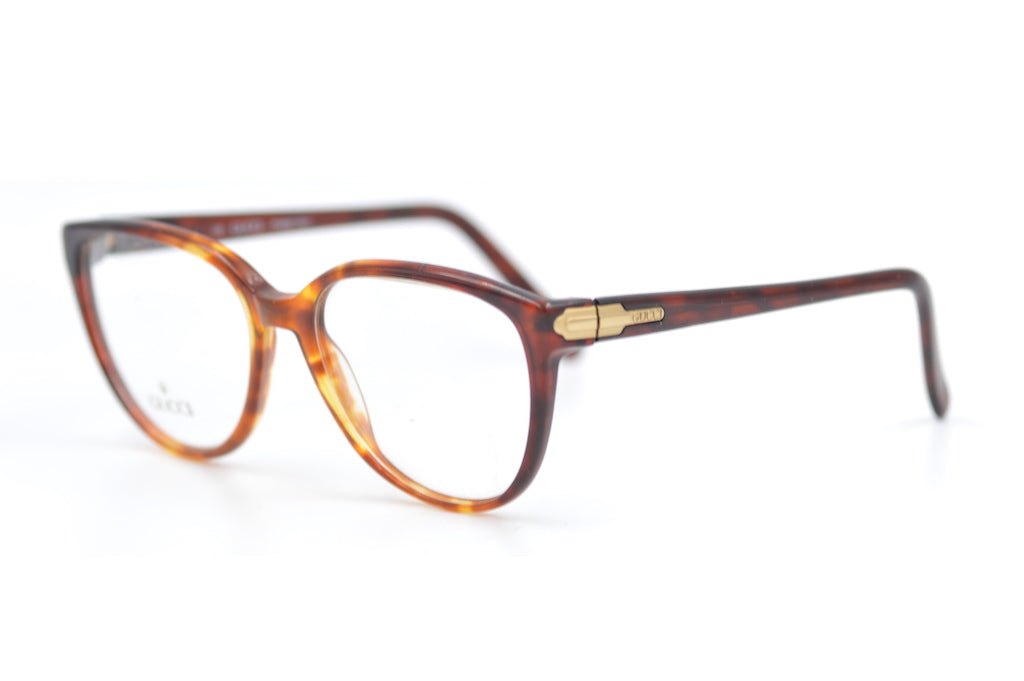 Original Title: Gucci 2180 Cg6   Optimized Title: **Gucci 2180 CG6 Sunglasses – Luxury Designer Shades for Men & Women | UV Protection & Stylish Fashion Accessory** (Perfect for Travel, Beach, and Everyday Wear)