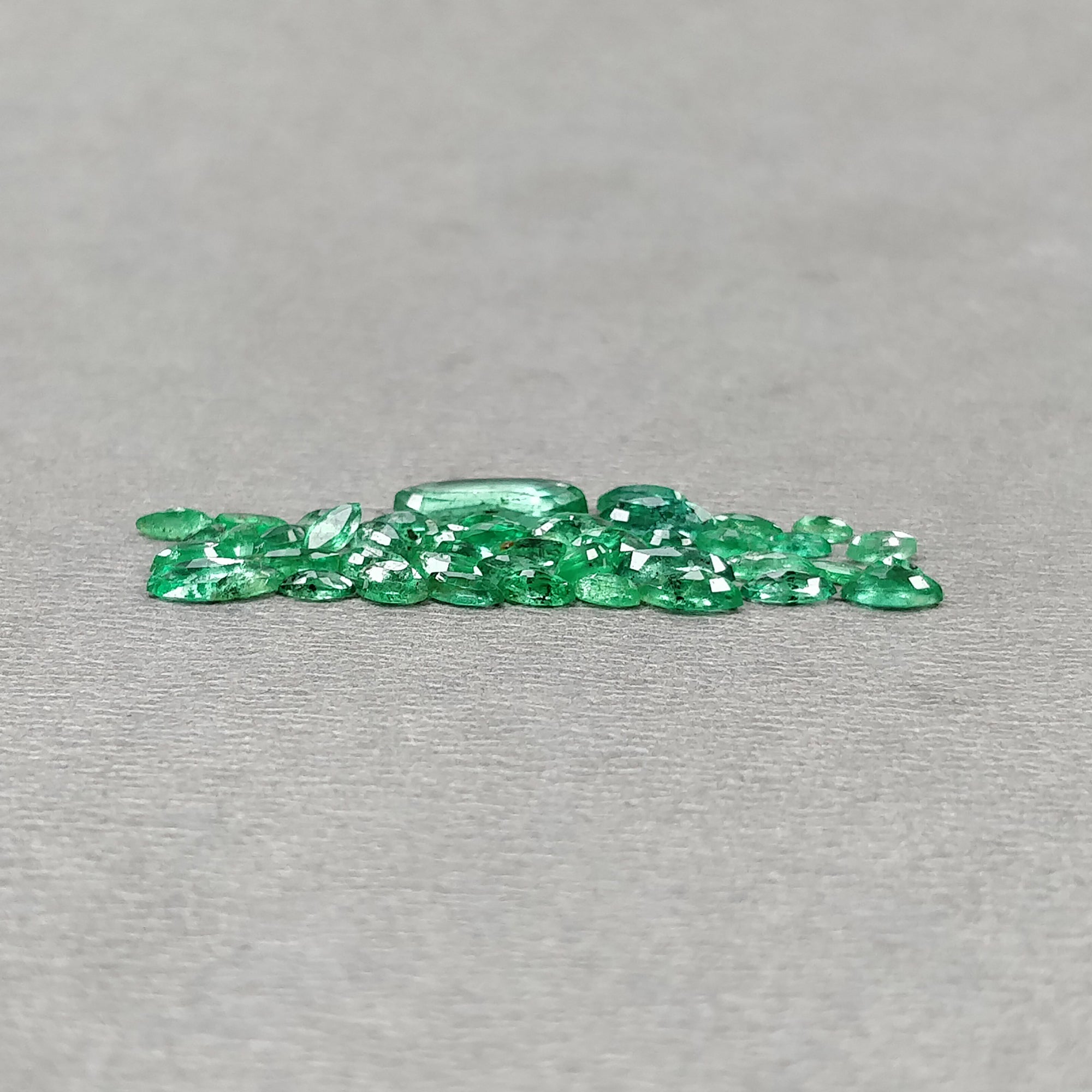 4.50ct Natural Untreated Green Emerald Gemstone - Marquise Cut 3x1.5mm to 10x4.5mm (45 Pieces) | Jewelry Making, Engagement Rings & Luxury Gift