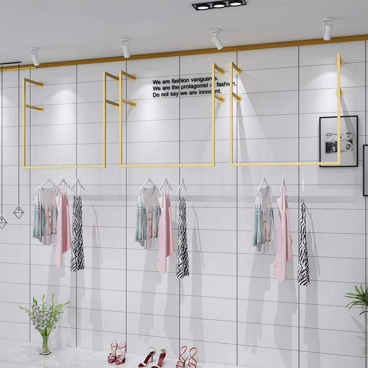 Simple Wall Mounted Metal Display Rack - U-Shaped Shelf for Clothing & Towel Storage (Gold, 39