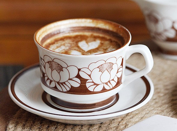 Elegant Ceramic Coffee Cups & Bone China Tea Set - Floral Porcelain Tea Cups with Saucers - Traditional English Style for Afternoon Tea & Coffee Breaks - Perfect for Home, Office & Gifts