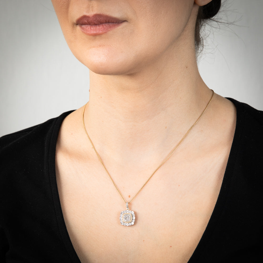 9ct Yellow Gold 1/6 Carat Diamond Pendant Necklace for Women - Elegant Solitaire Jewelry Gift for Anniversary, Birthday & Special Occasions