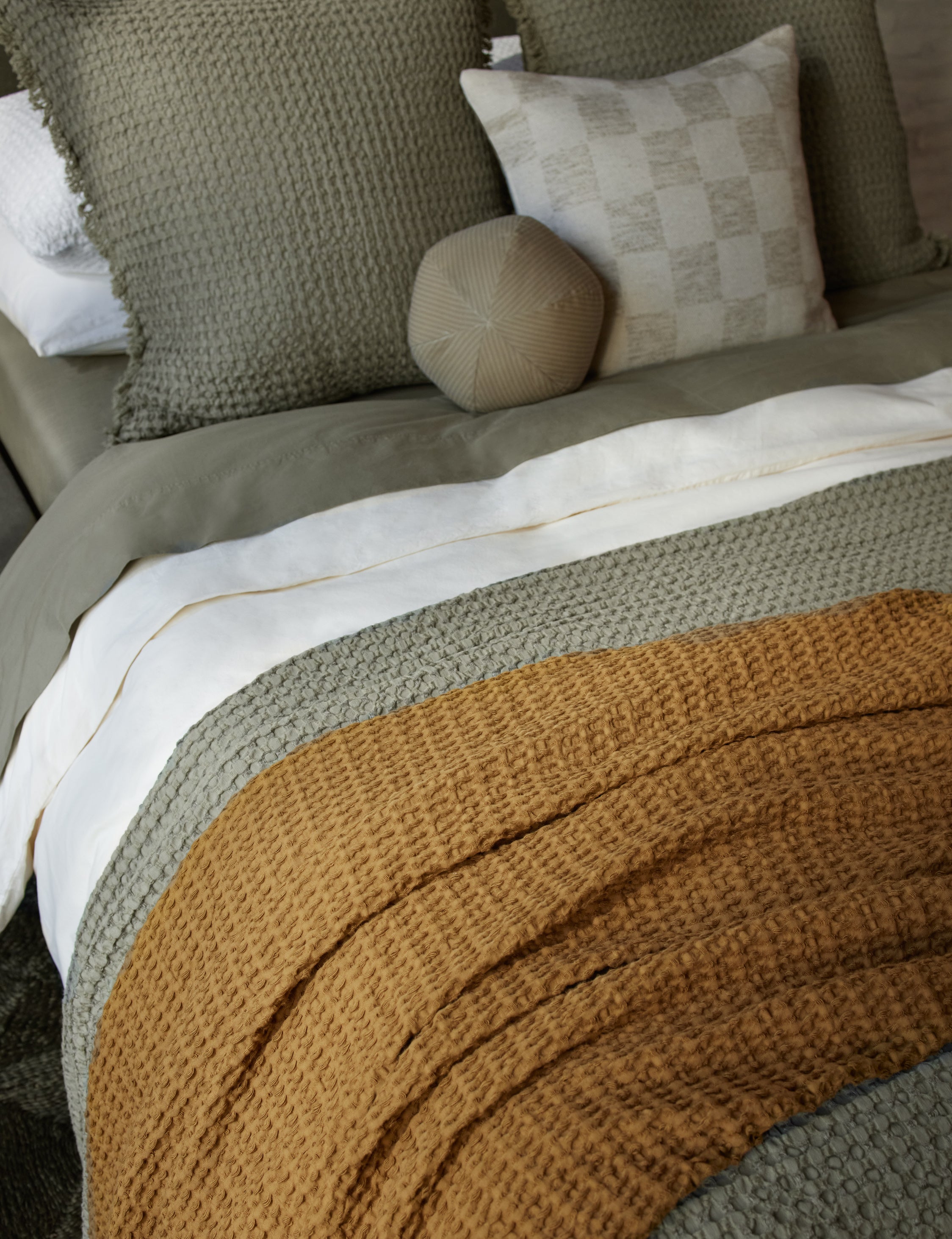 Bronson Pillow - Ultra Soft Memory Foam Pillow for Neck & Back Support - Perfect for Side, Back & Stomach Sleepers - Home, Office & Travel Use