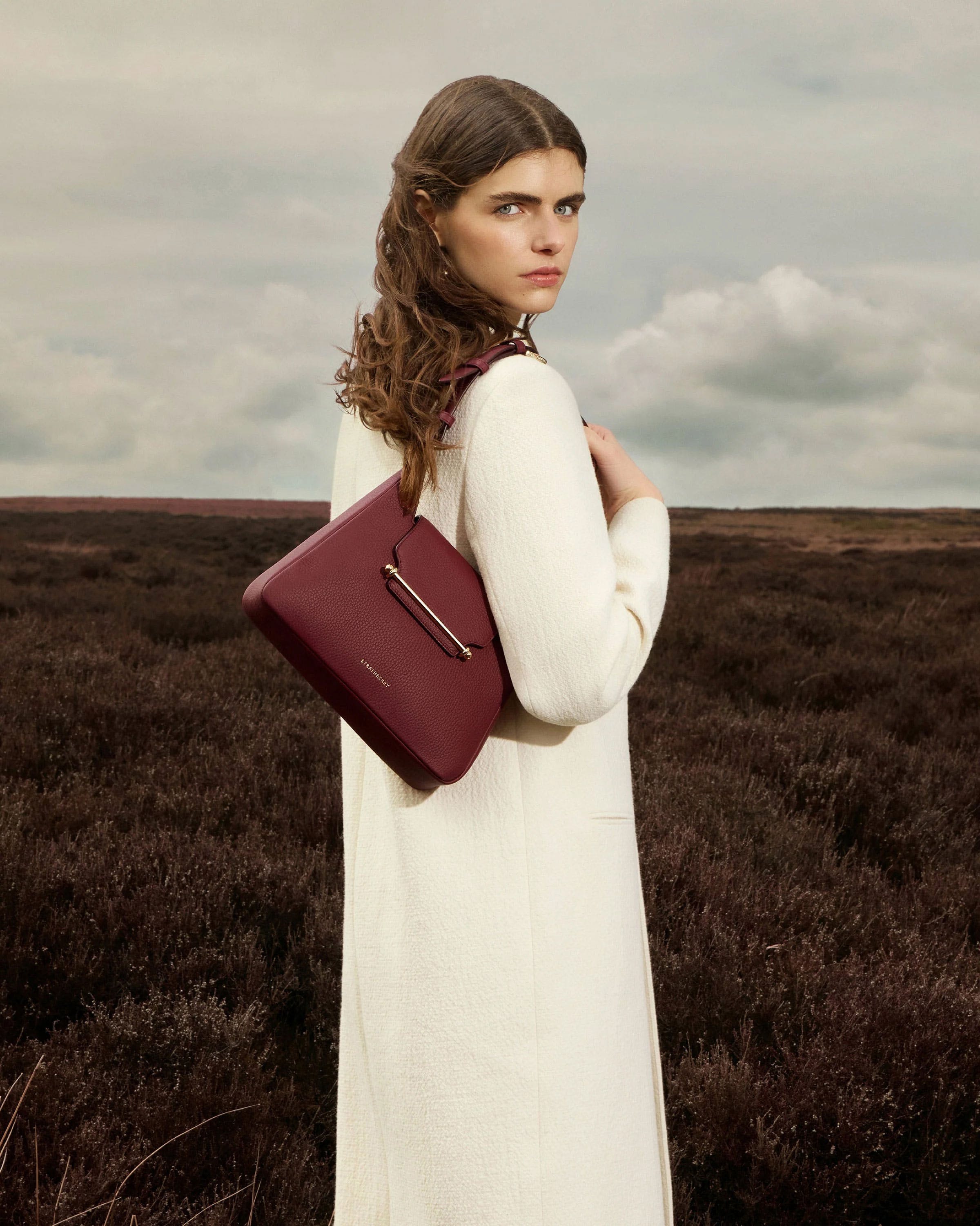 Multrees Hobo Handbag in Oxblood Red - Stylish Crossbody Purse for Women, Perfect for Work, Travel & Everyday Use