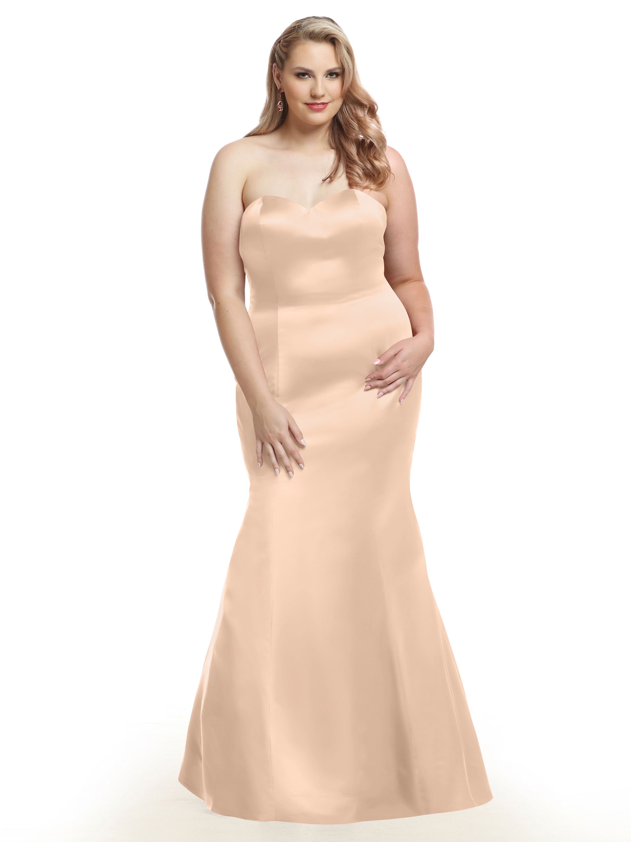 Elegant Strapless Satin Fit and Flare Bridesmaid Dress with Sweetheart Neckline - Perfect for Weddings, Formal Events & Special Occasions