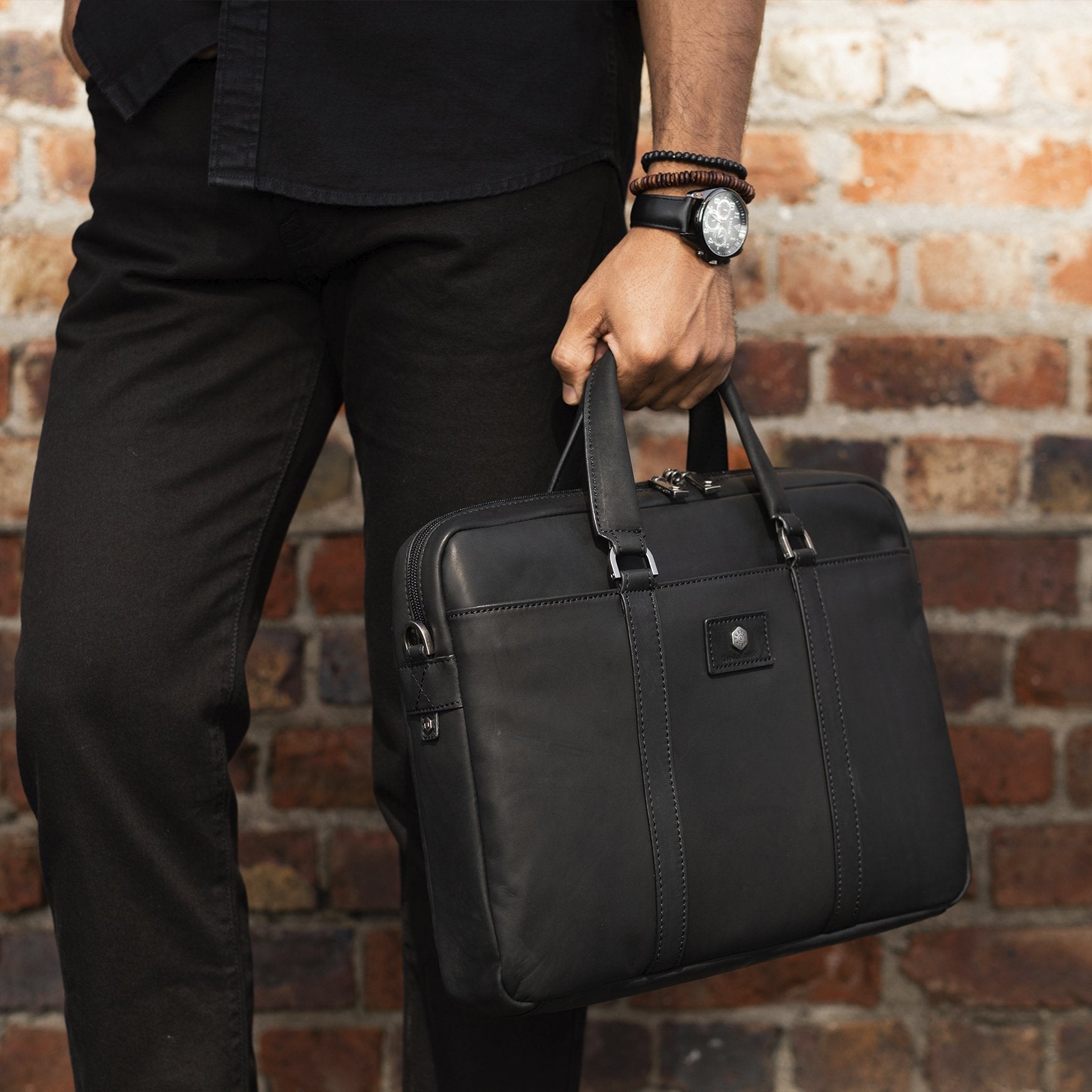 Jekyll & Hide Montana Slim Laptop Briefcase - Black | Professional Business Bag for Men & Women | Perfect for Office, Travel & Commuting