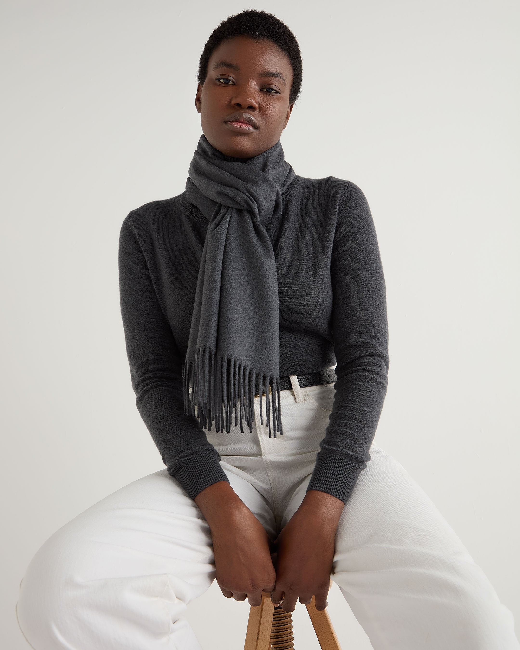 Premium Unisex Large Woven Cashmere Scarf - Soft & Warm Anthracite Grey - Perfect for Winter Fashion & Outdoor Activities