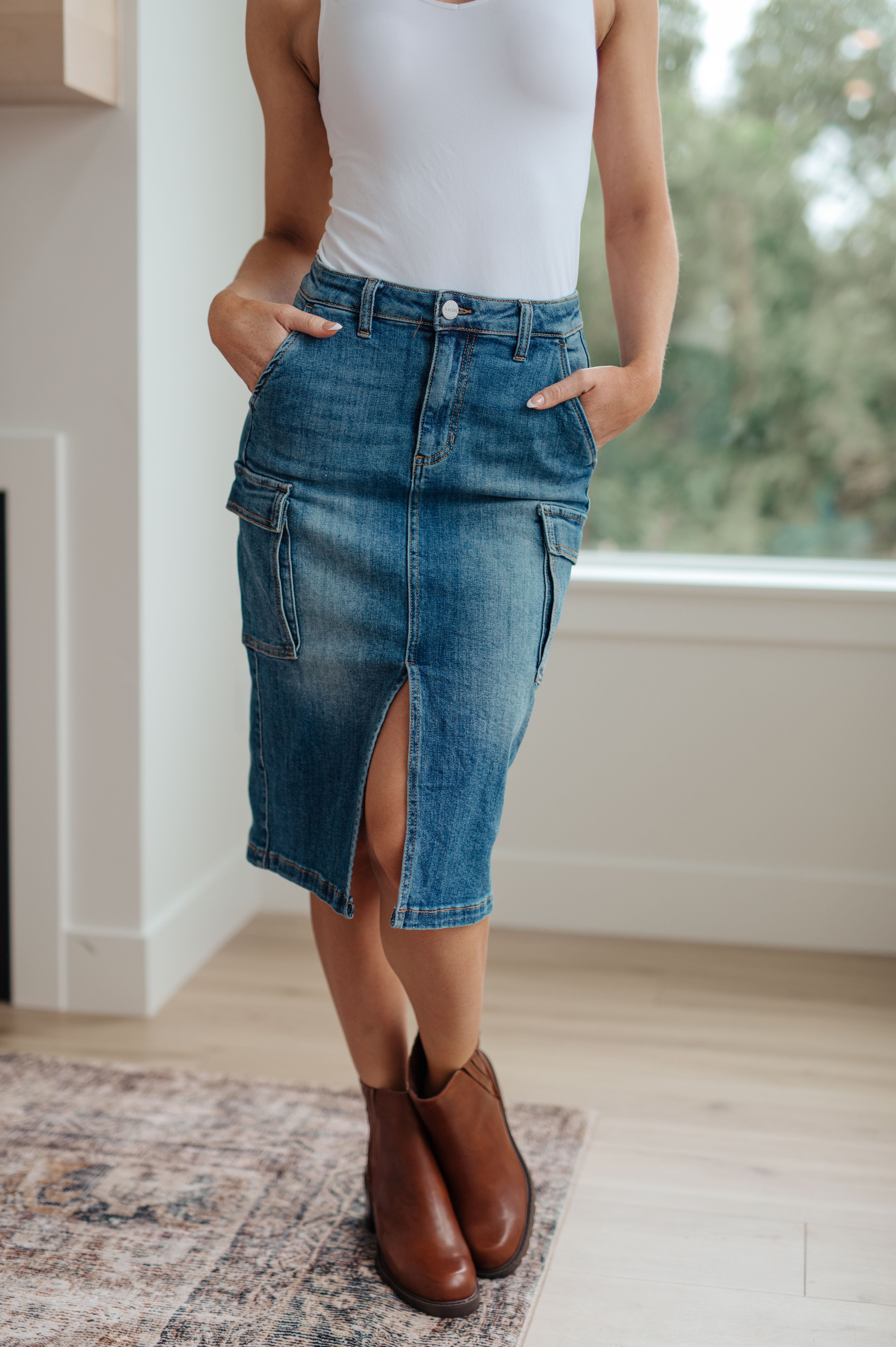 Always Be There Cargo Denim Skirt for Women - High Waist Stretch Denim Skirt with Pockets | Perfect for Casual Outfits, Streetwear & Travel