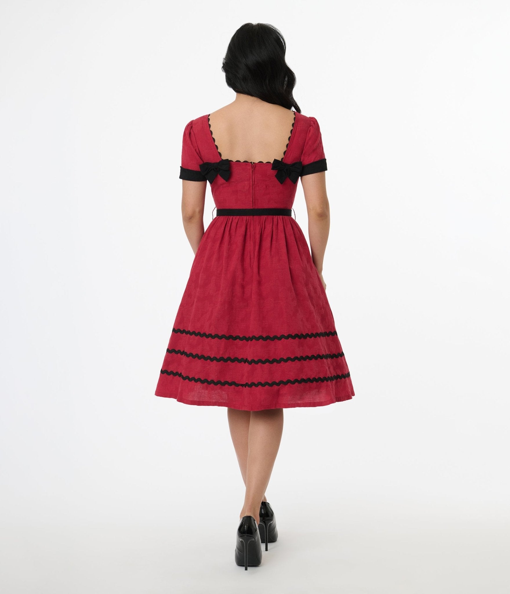 Vintage 1950s Red Swing Dress with Faux Pearl Heart Pin - Retro Cotton A-Line Dress for Women - Perfect for Cocktail Parties, Date Nights & Vintage Theme Events