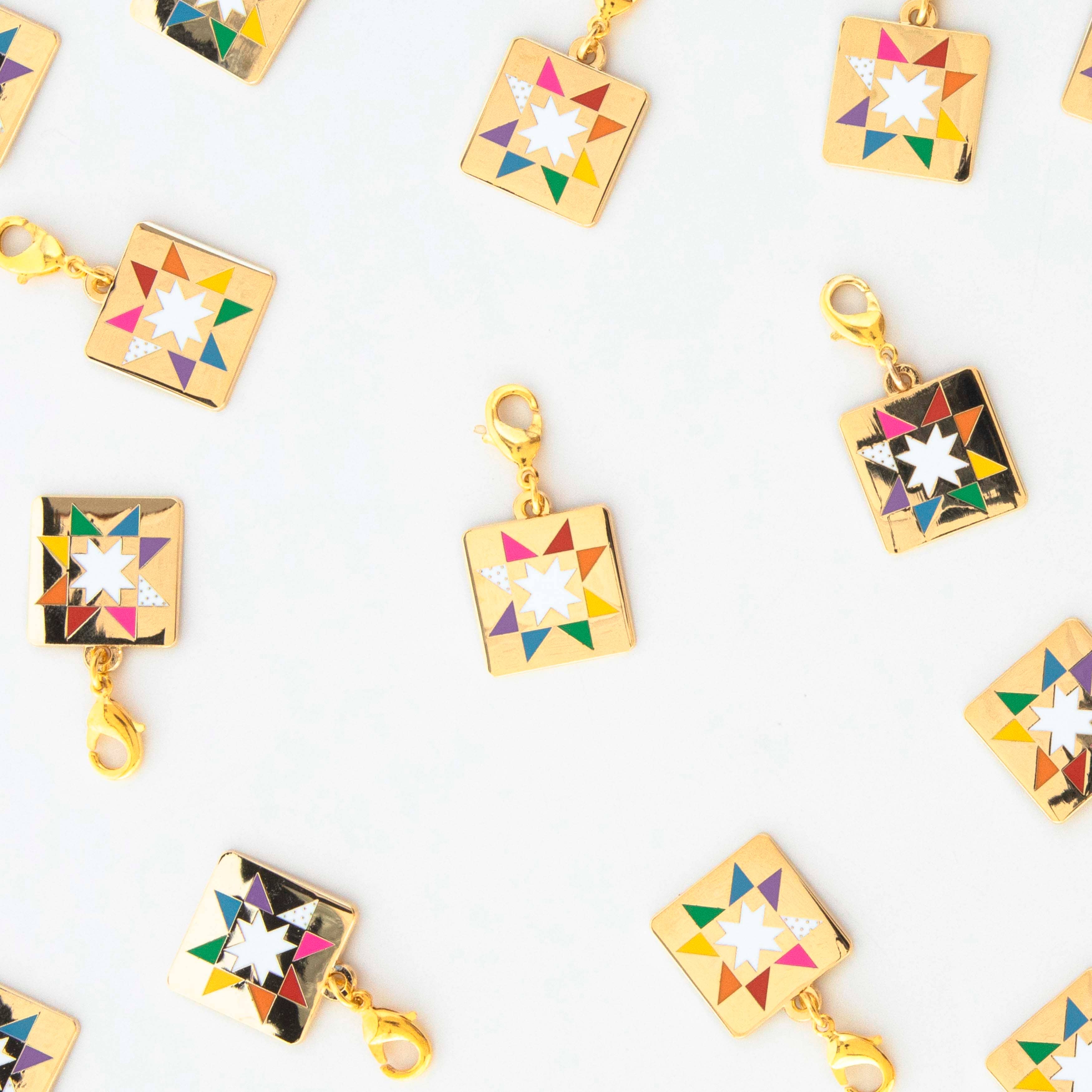 Quilt Star Removable Zipper Charm - Cute Decorative Pull for Backpacks, Bags & Jackets - Perfect for School, Travel & Fashion Accessories