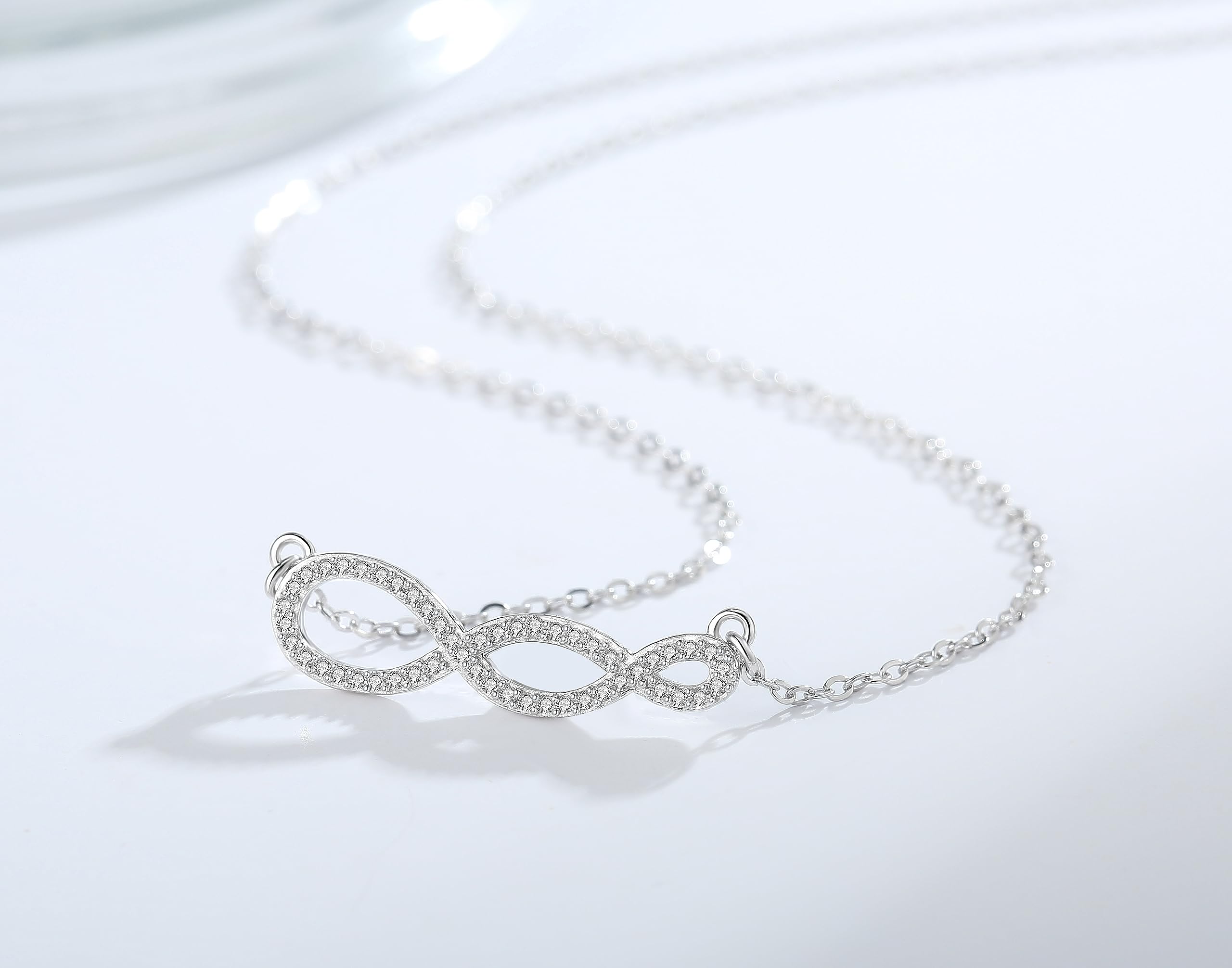 Weelody Sterling Silver Infinity Necklace for Mother and 2 Children - Heartfelt Gift for Mom from Son - Perfect for Birthdays, Mother's Day & Family Bonding Moments