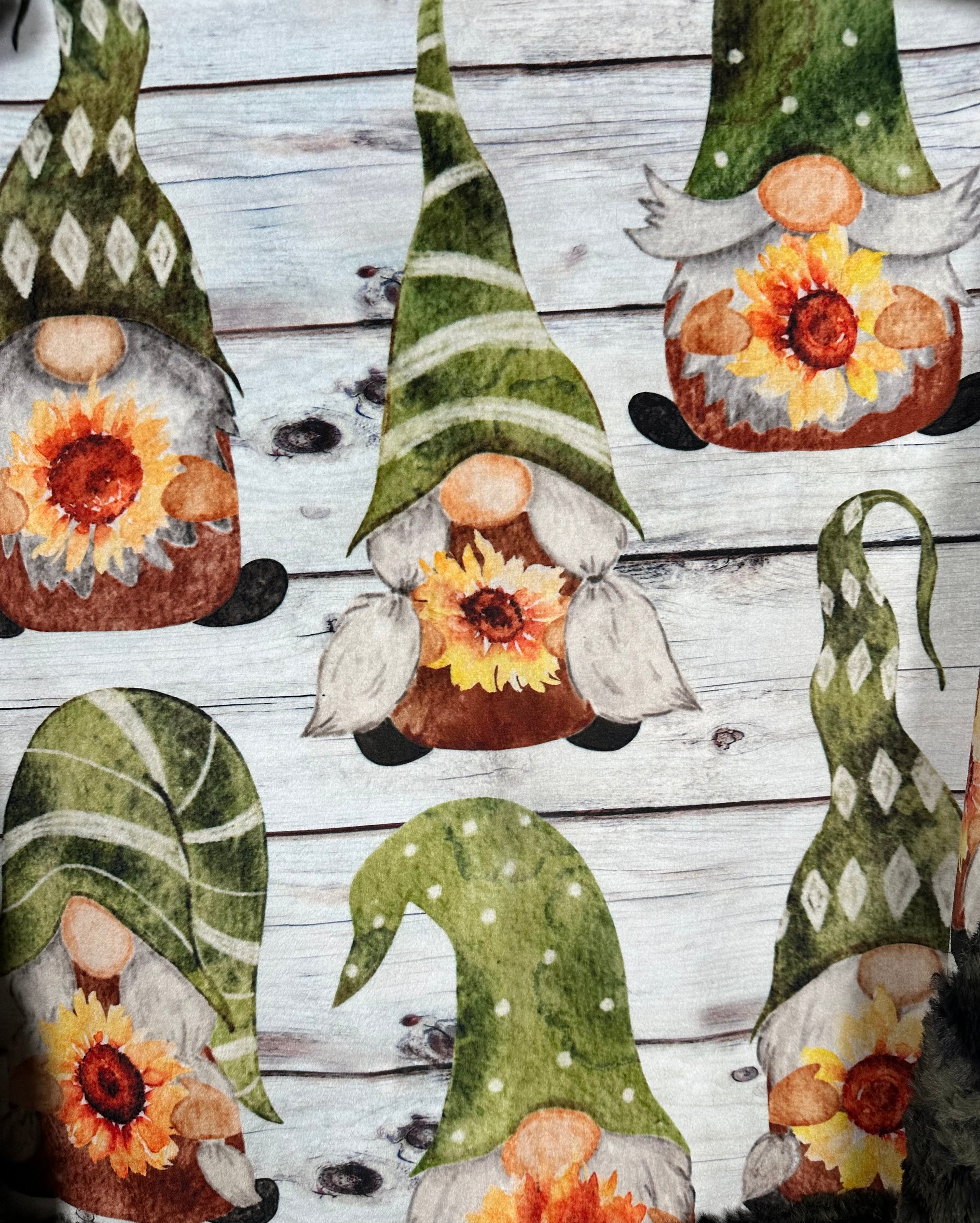 Soft Minky Blanket with Gnomes, Sunflowers & Shiplap Design - 41x60 Inches for Toddlers & Adults - Includes 13x19 Pillowcase - Wild Rabbit Crocodile Camo Pattern - Perfect for Nursery, Bedroom, or Cozy Couch Snuggles