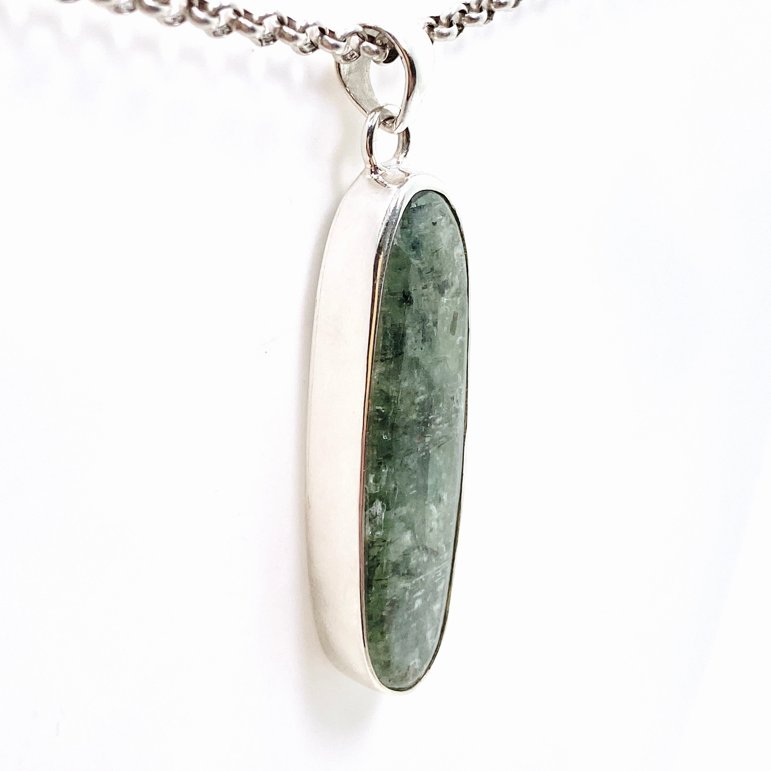Natural Green Kyanite Oval Cabochon Pendant Necklace - Healing Crystal Jewelry for Meditation & Energy Balancing - KPGJ4630