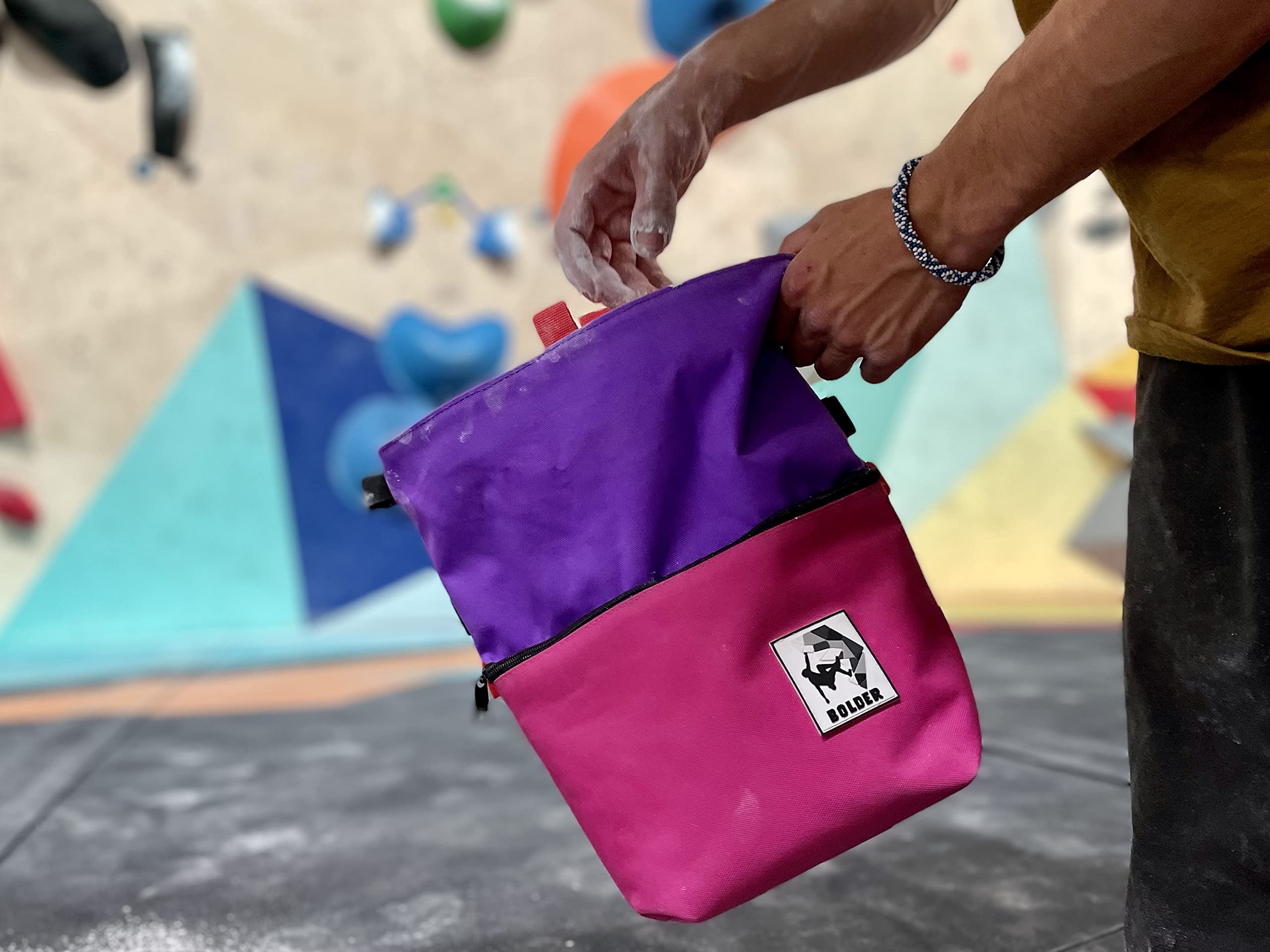 SESH Large Chalk Bucket for Climbing & Bouldering - Magnetic Closure, 4 Brush Holders & 2 Mesh Side Pockets - Durable Chalk Bag for Rock Climbing, Gym Training & Outdoor Sports