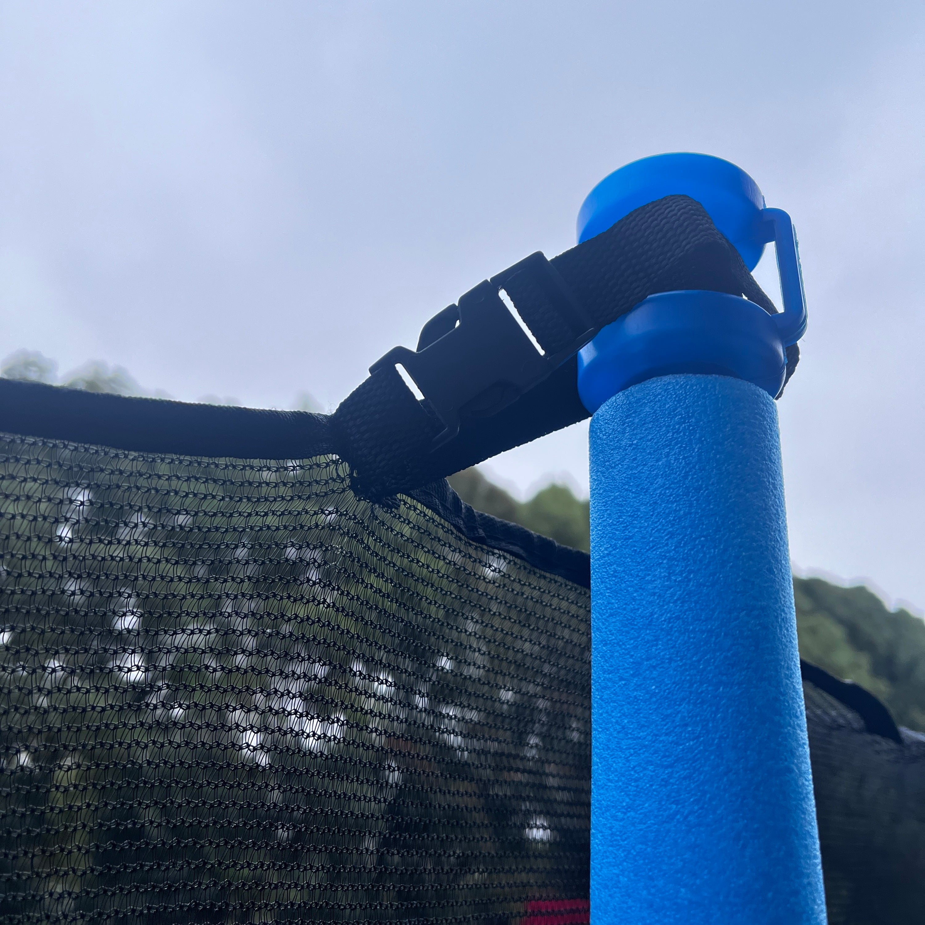 10 FT Outdoor Trampoline with Safety Enclosure Net & Basketball Hoop - Perfect for Backyard Fun, Kids Play, and Family Fitness Activities