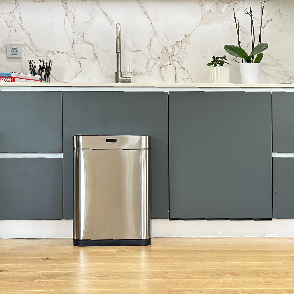 Automatic 60L Stainless Steel Kitchen Trash Can with Stand - 42 x 30 x 77 cm Black Touchless Garbage Bin for Home, Office & Restaurant Use
