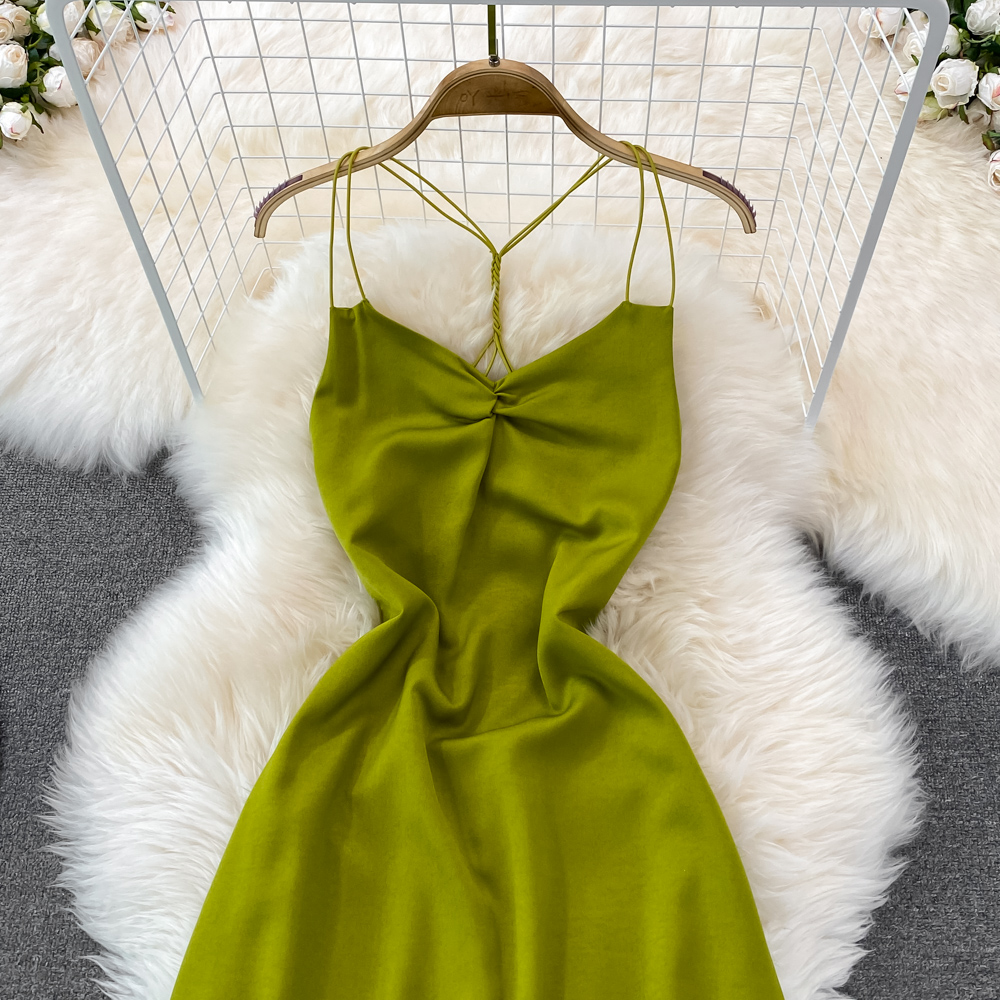 Retro Green Backless Sleeveless Summer Dress for Women - Elegant Hanging Neck Party & Evening Gown for Weddings, Cocktails, and Beach Vacations