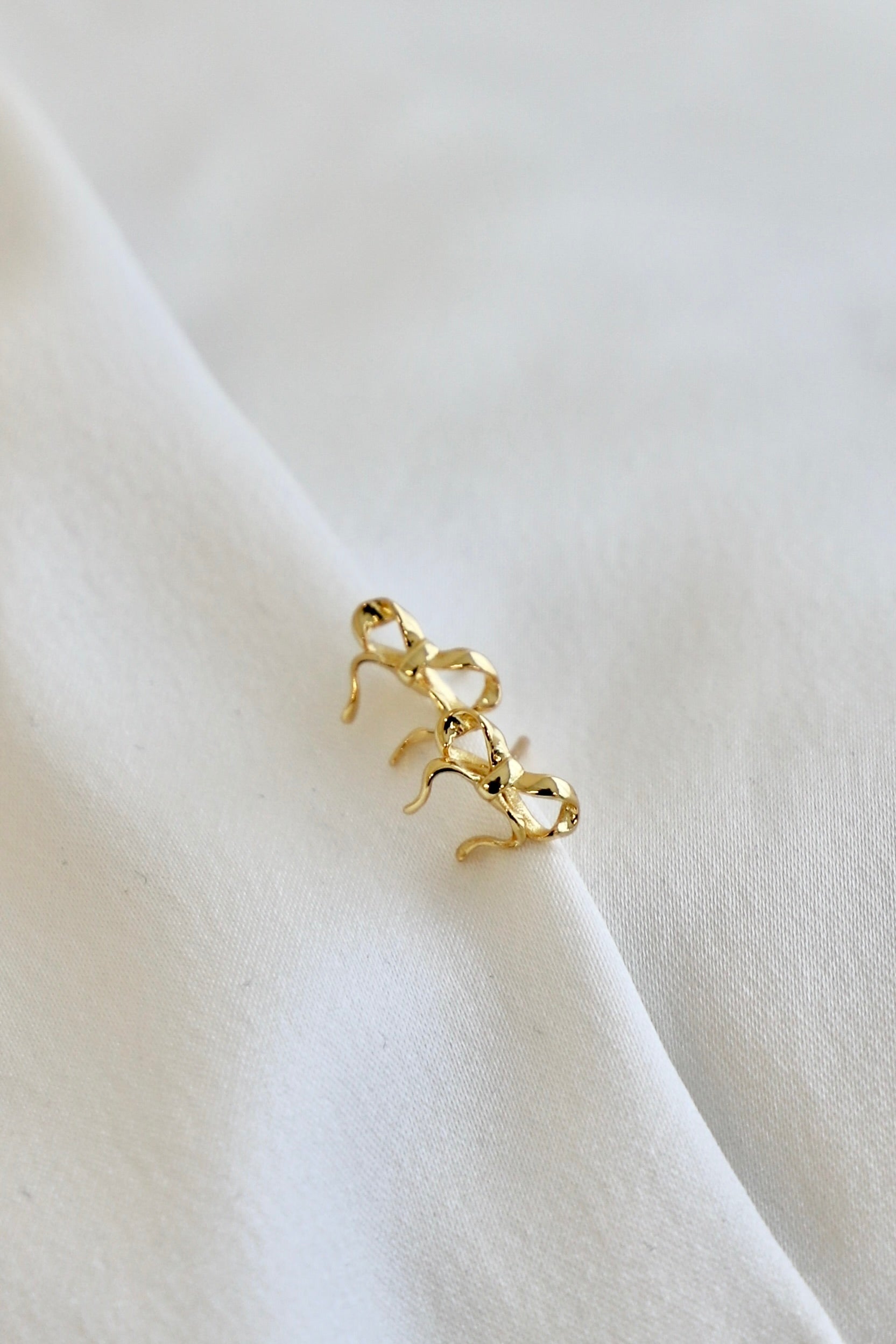 Golden Bow Stud Earrings for Women - Elegant Gold-Tone Fashion Jewelry - Perfect for Parties, Weddings & Everyday Wear