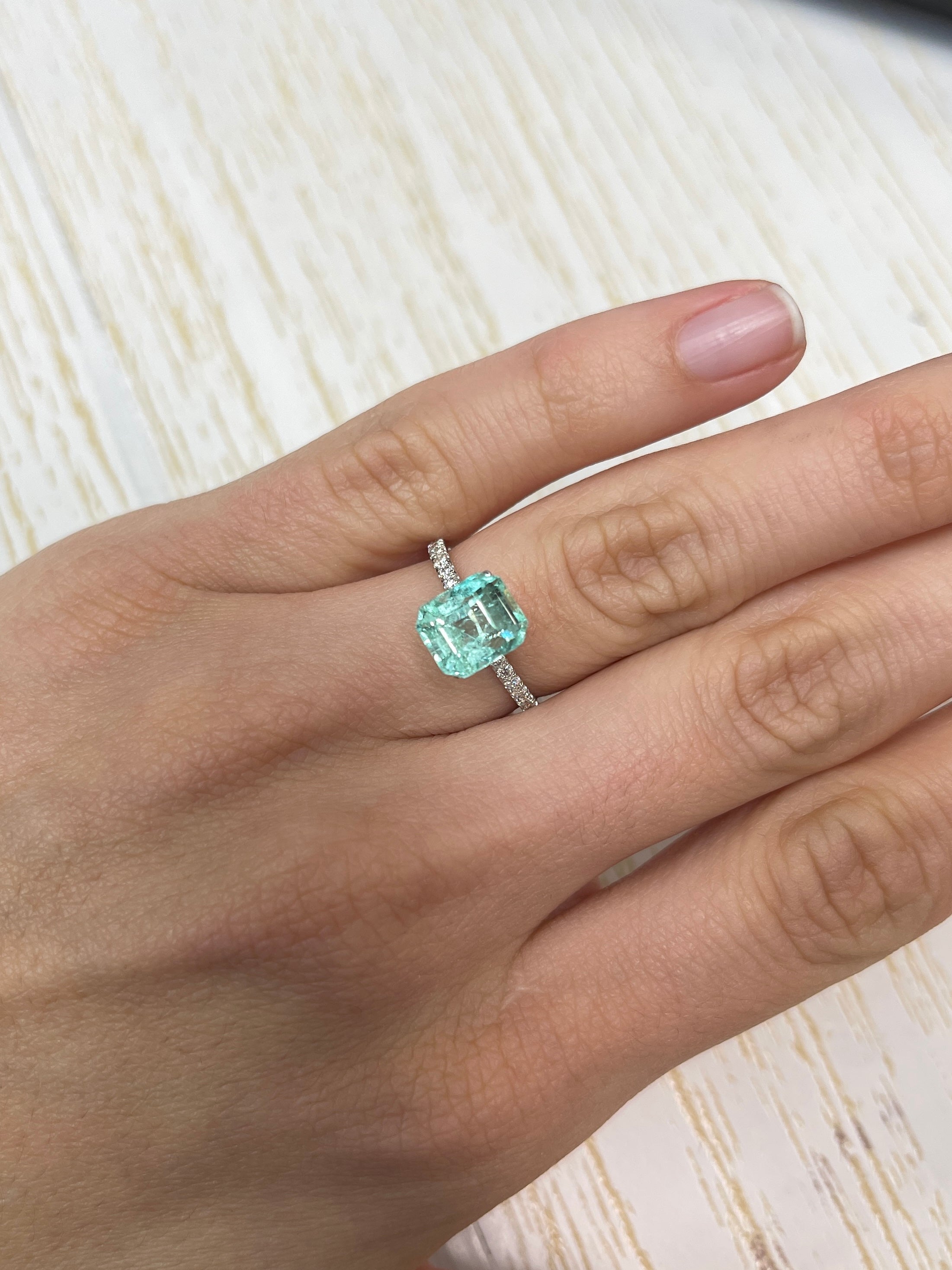 2.87 Carat 9x8mm Seafoam Green Natural Loose Colombian Emerald Gemstone - Emerald Cut for Jewelry Making, Engagement Rings & Luxury Gifts